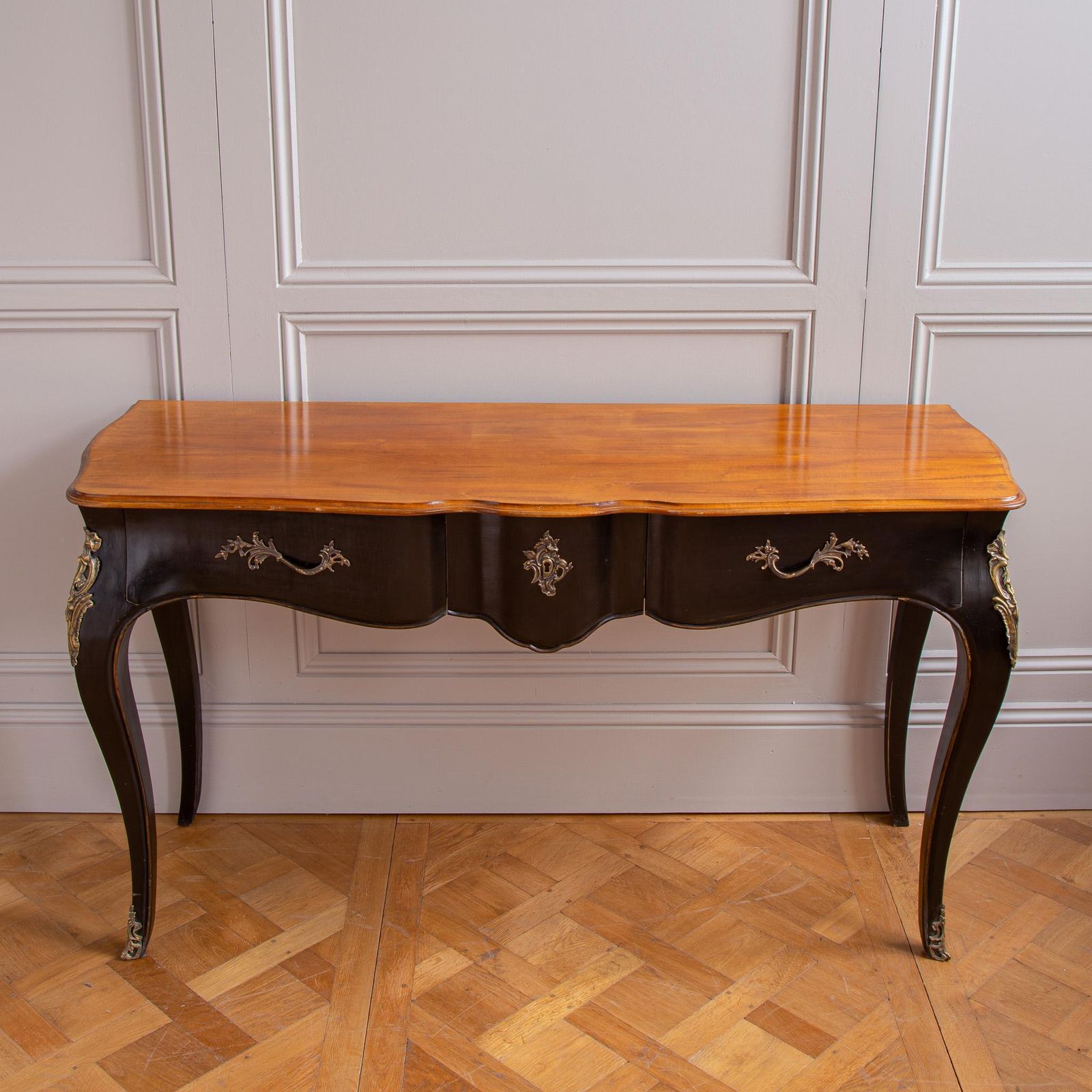 A French Louis XV Style Console With Black Lacquer & Walnut Finish By La Maison photo for sale
