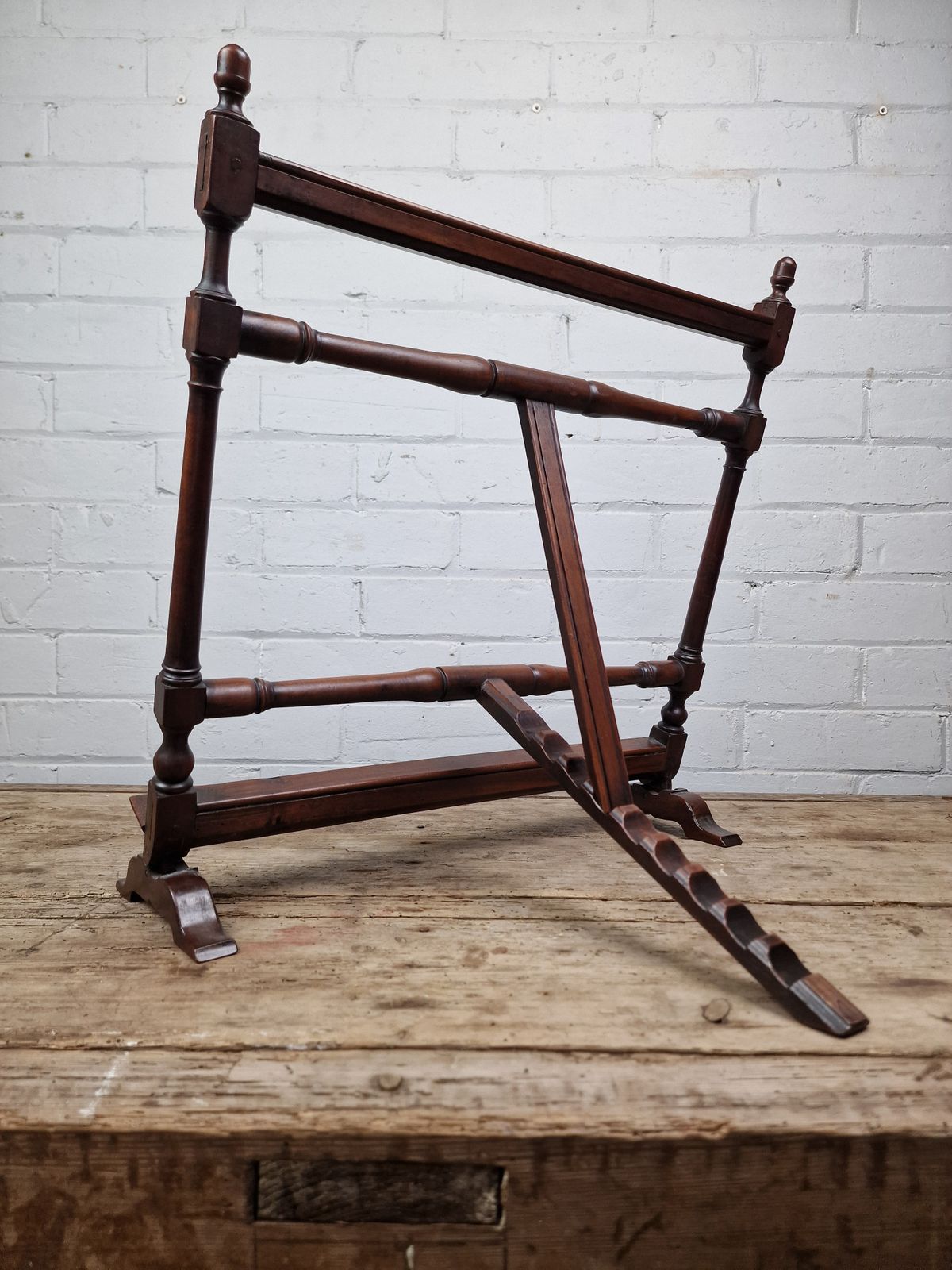 19th Century Mahogany Table Top Easel photo 750.0