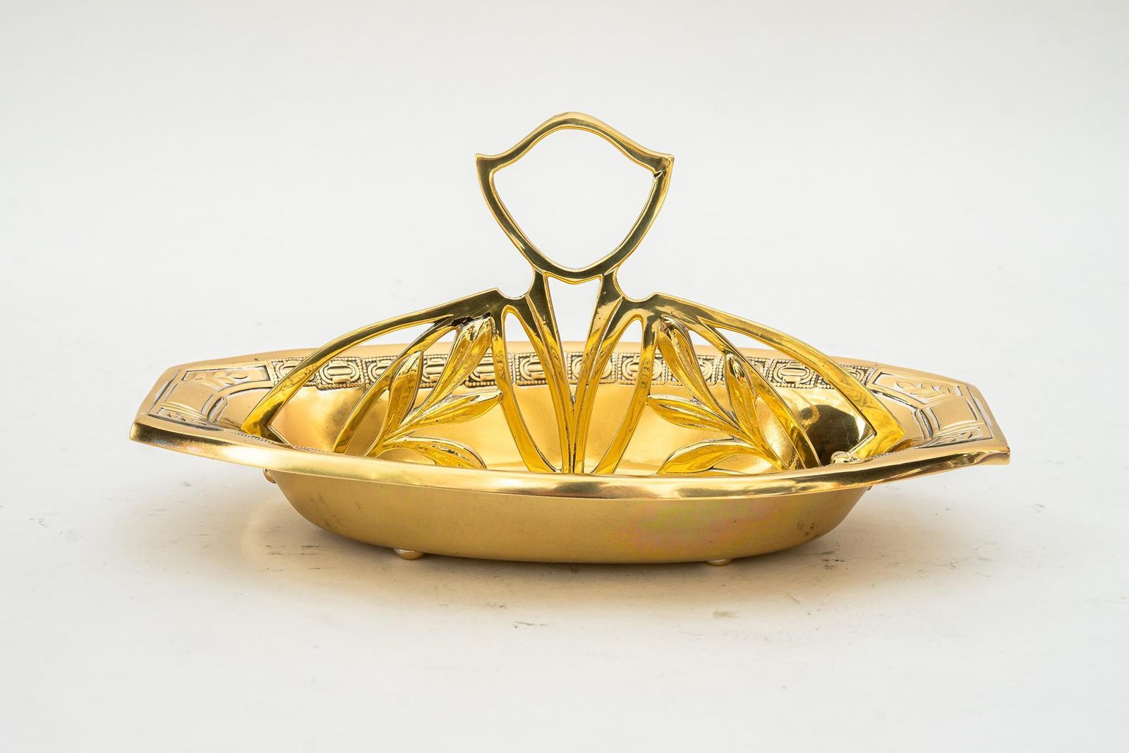 Jugendstil Brass Centerpiece Around 1907 photo vinterior