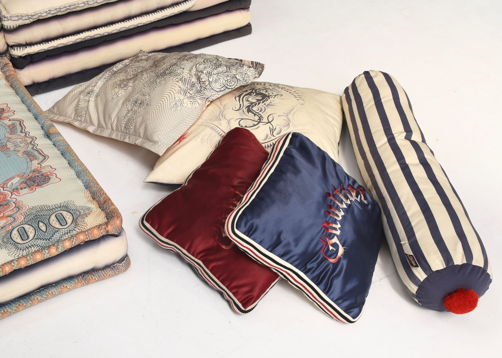photo for sale Exclusive Jean Paul Gaultier Edition Mah Jong Sofa By Roche Bobois   France