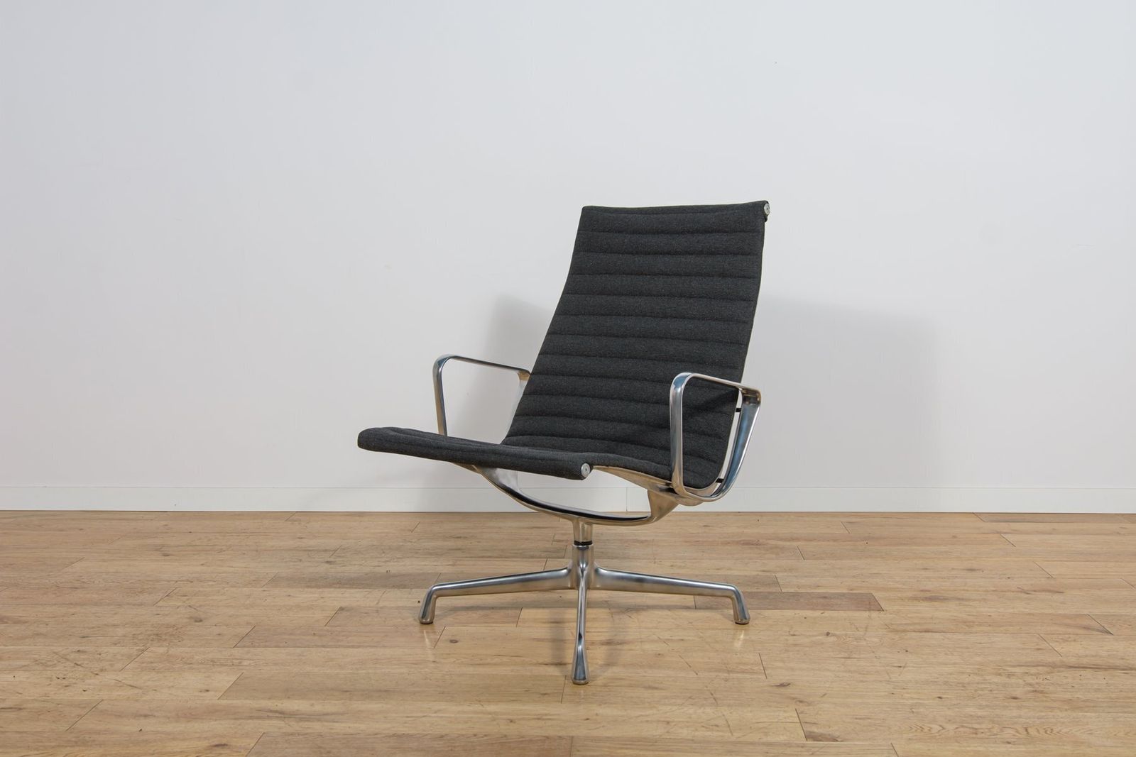 Ea124 Lounge Chair By Charles & Ray Eames For Herman Miller, United States, 1980s photo furniture