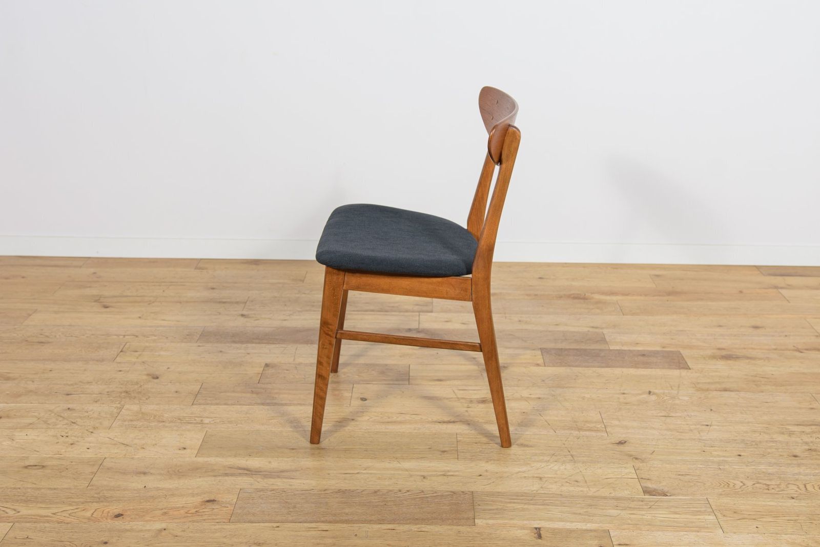 photo for sale Mid Century Model 210 Dining Chairs From Farstrup Møbler, 1960s, Set Of 6