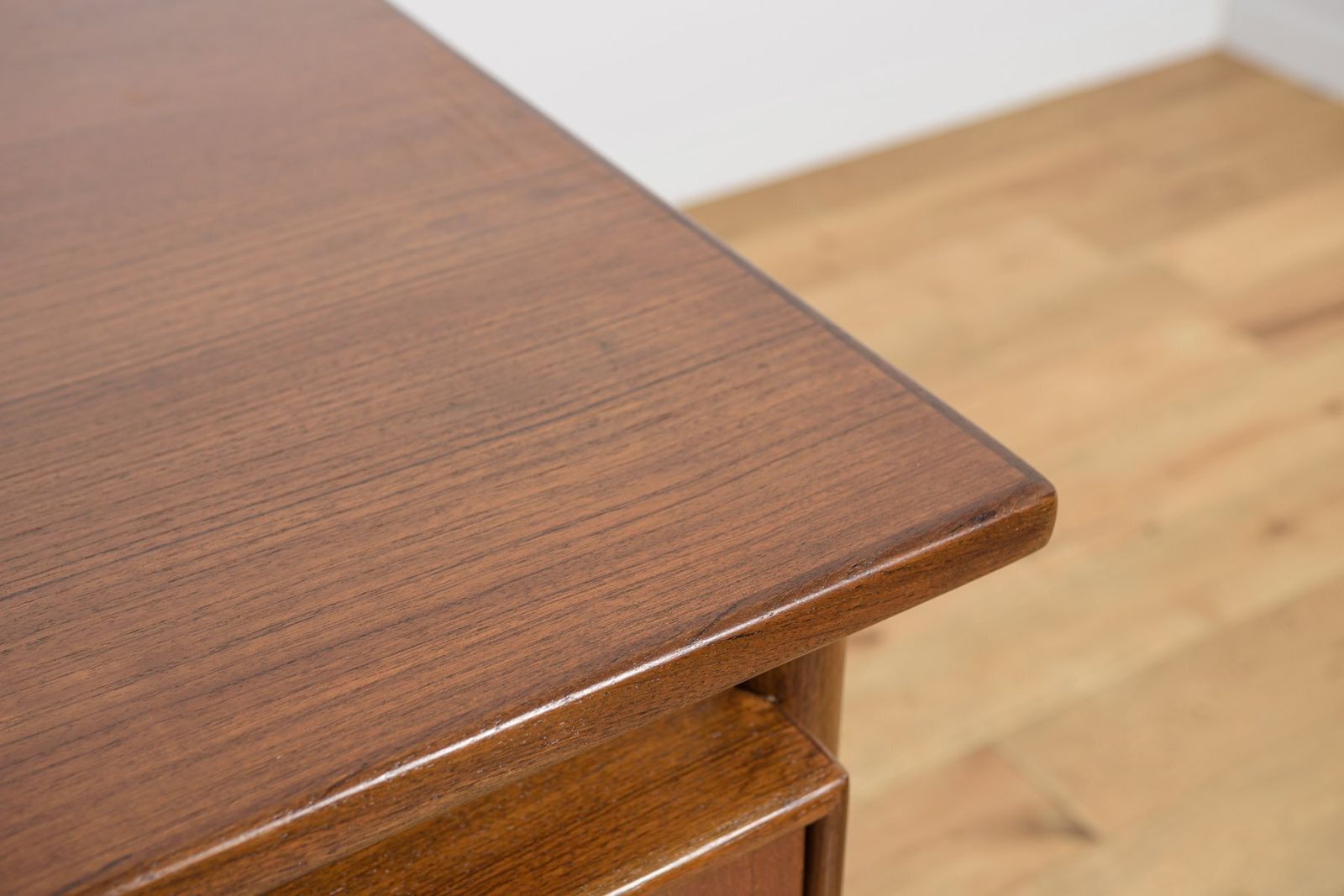 Mid Century Freestanding Teak Desk By Arne Vodder For Sibast, 1960s photo buy
