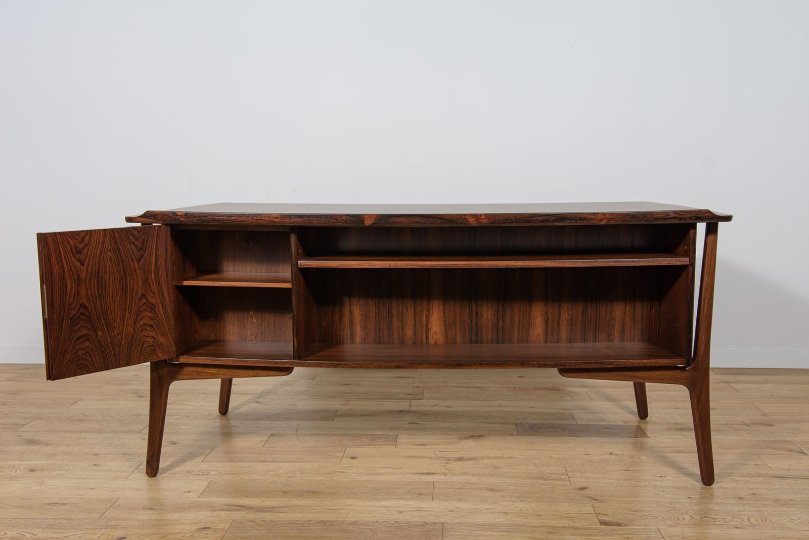 photo furniture Mid Century Modern Danish Rosewood Desk By Svend åge Madsen For H.P. Hansen, Denmark, 1960s