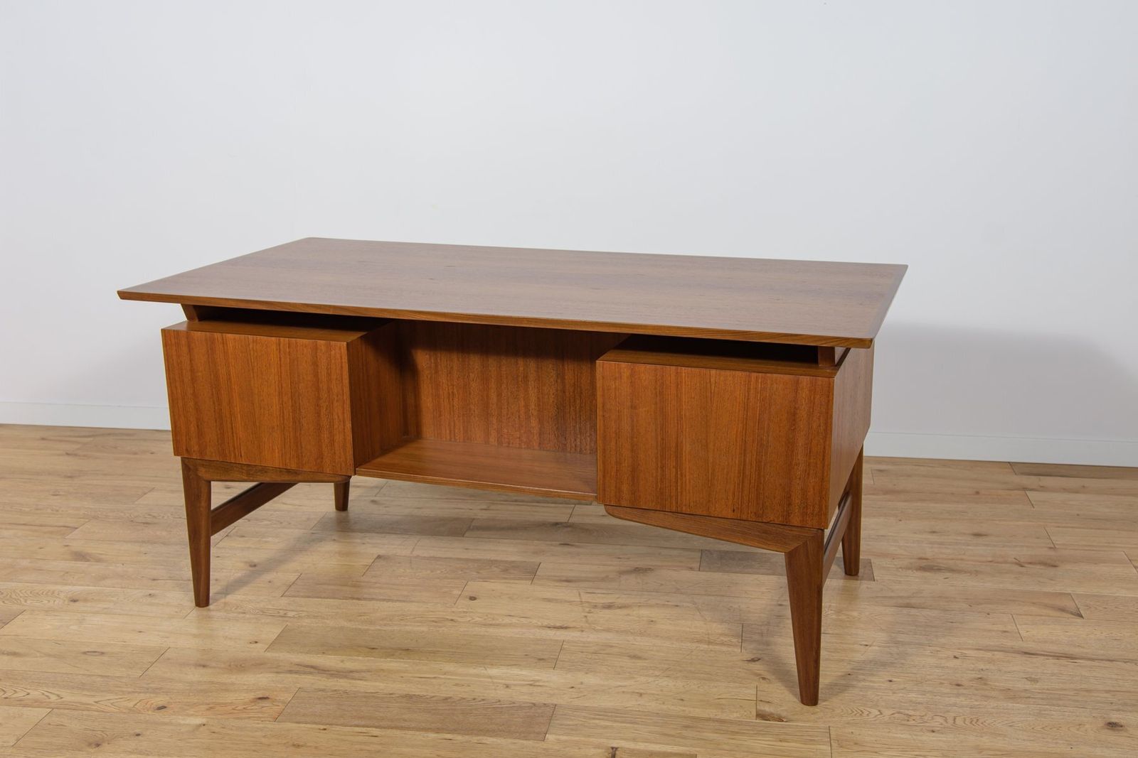 Mid Century Freestanding Teak Desk, 1960s photo 2880.0