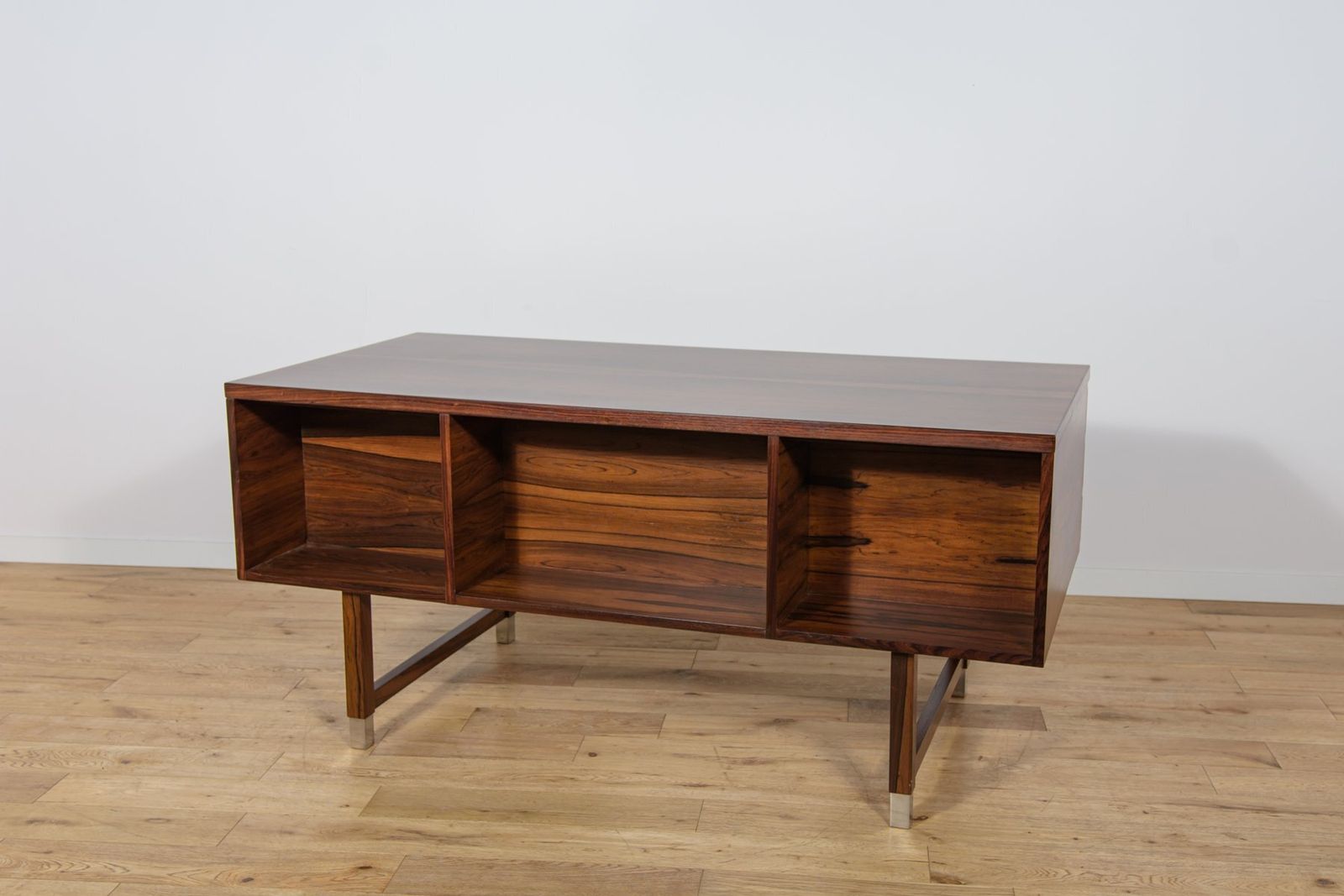 Mid Century Modern Rosewood Desk From Eigil Petersens Møbelfabrik, Denmark, 1970s photo vintage