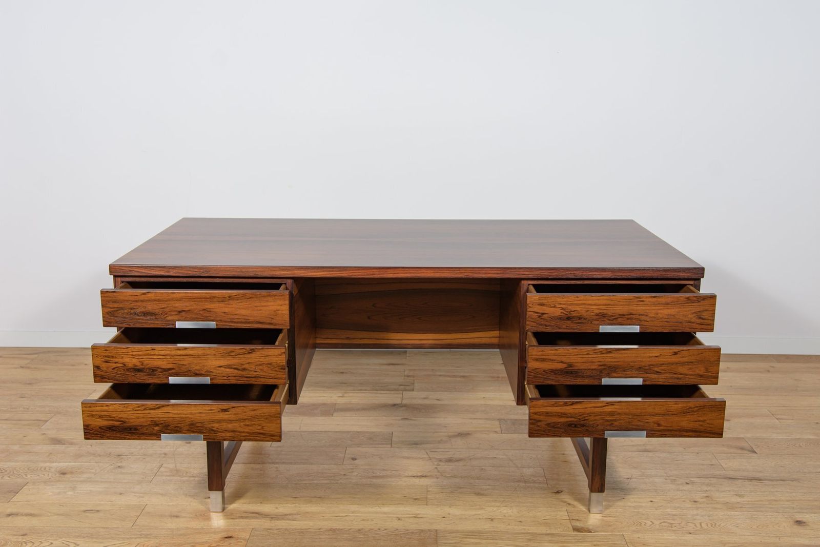 photo vinterior Mid Century Modern Rosewood Desk From Eigil Petersens Møbelfabrik, Denmark, 1970s