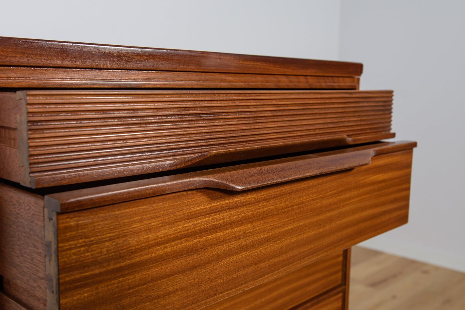 1506.0 Mid Century Teak Dresser From White & Newton, United Kingdom, 1960s photo