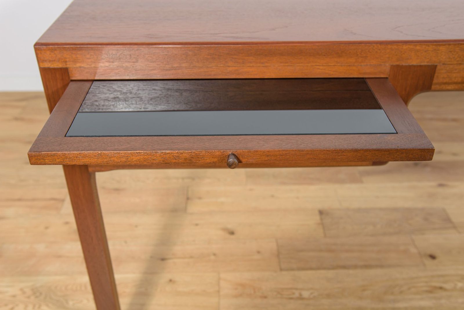 photo for sale Mid Century Teak Desk By Ejner Larsen & Aksel Bender Madsen For Willy Beck, Denmark, 1950s