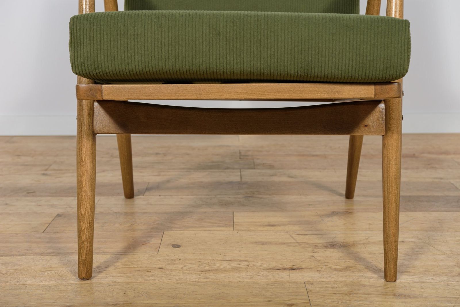 photo vinterior Mid Century Modern Armchair From Ton, Czechoslovakia, 1960s