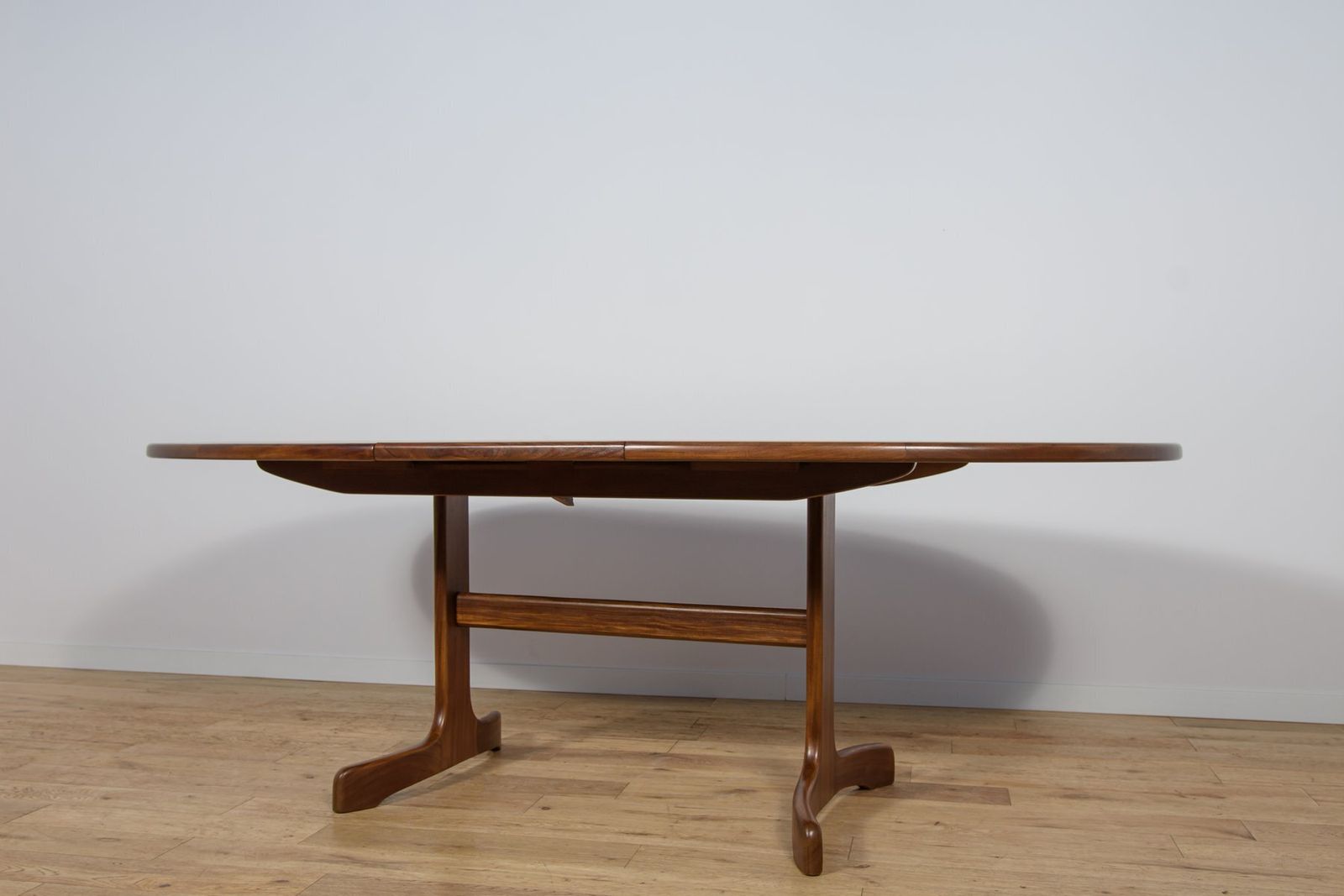 Mid Century Oval Dining Table In Teak From G Plan, United Kingdom, 1960s photo Furniture