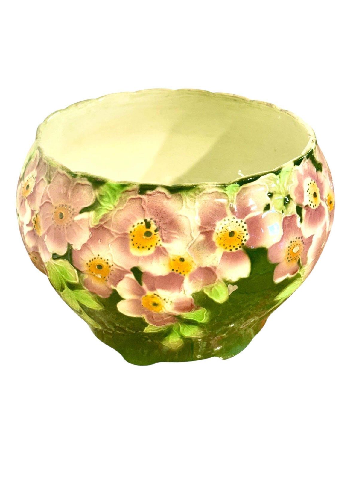 photo vinterior Antique Saint Clément Majolica Jardinière With Pink And Green Floral Motif
