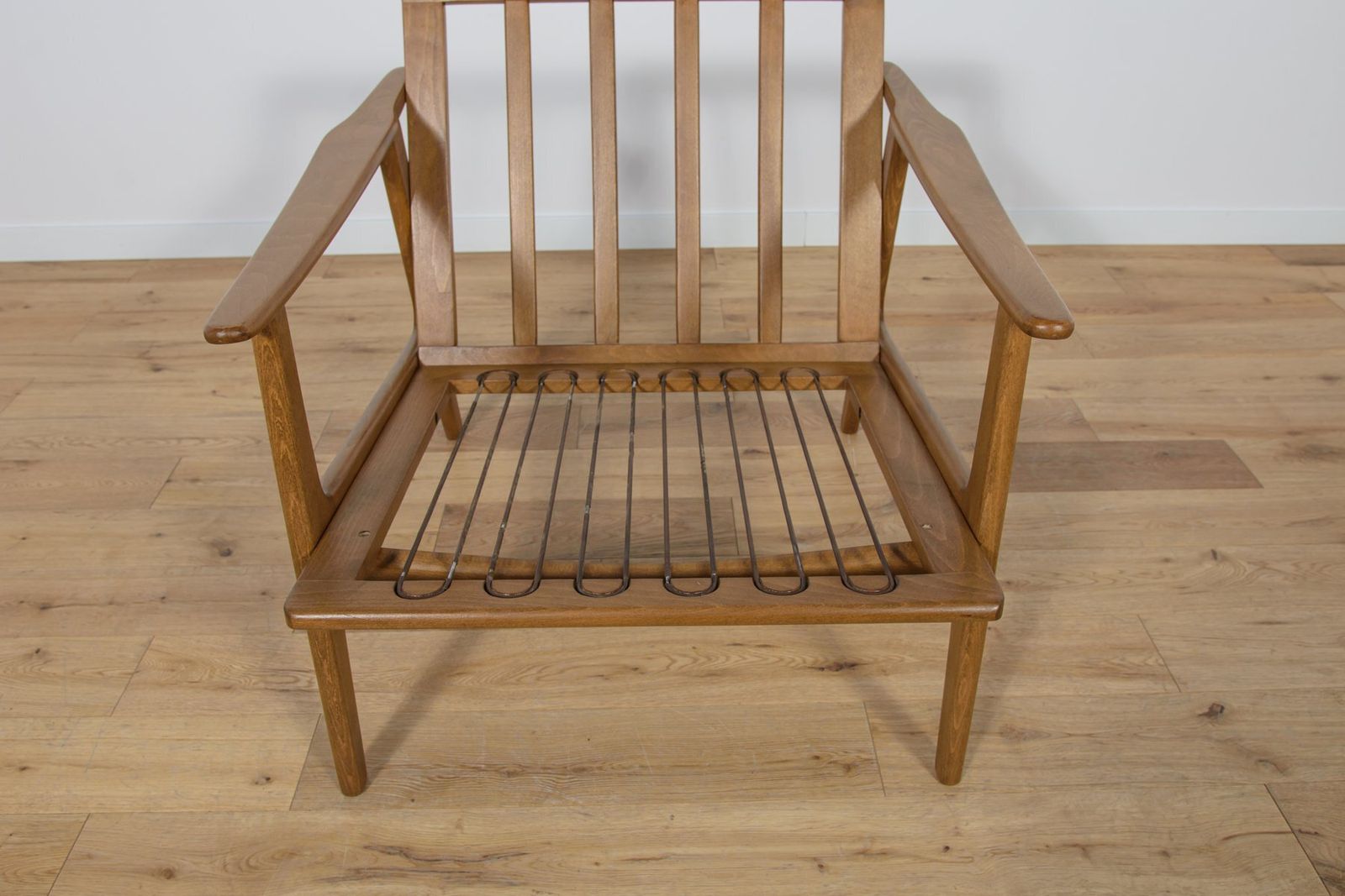 photo vinterior Mid Century Modern Polish Model 5825 Chairs, 1960s, Set Of 2