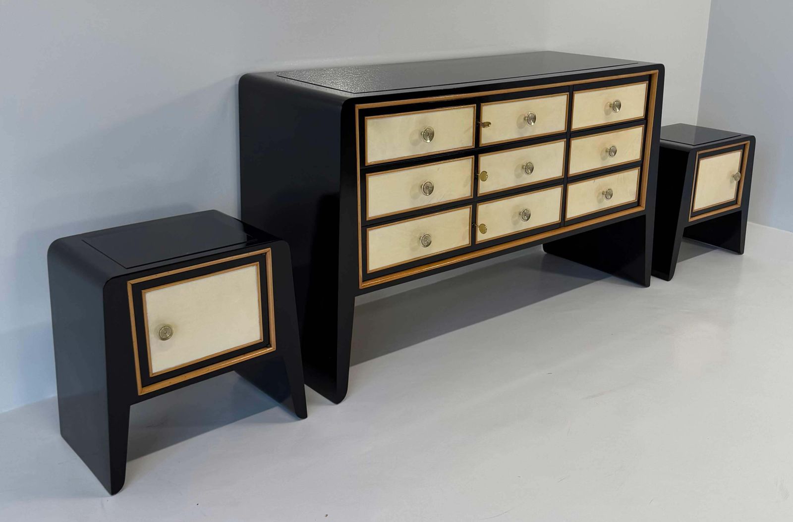 Italian Art Deco Set Of Dresser And Nightstands By Paolo Buffa, 1940s photo for sale