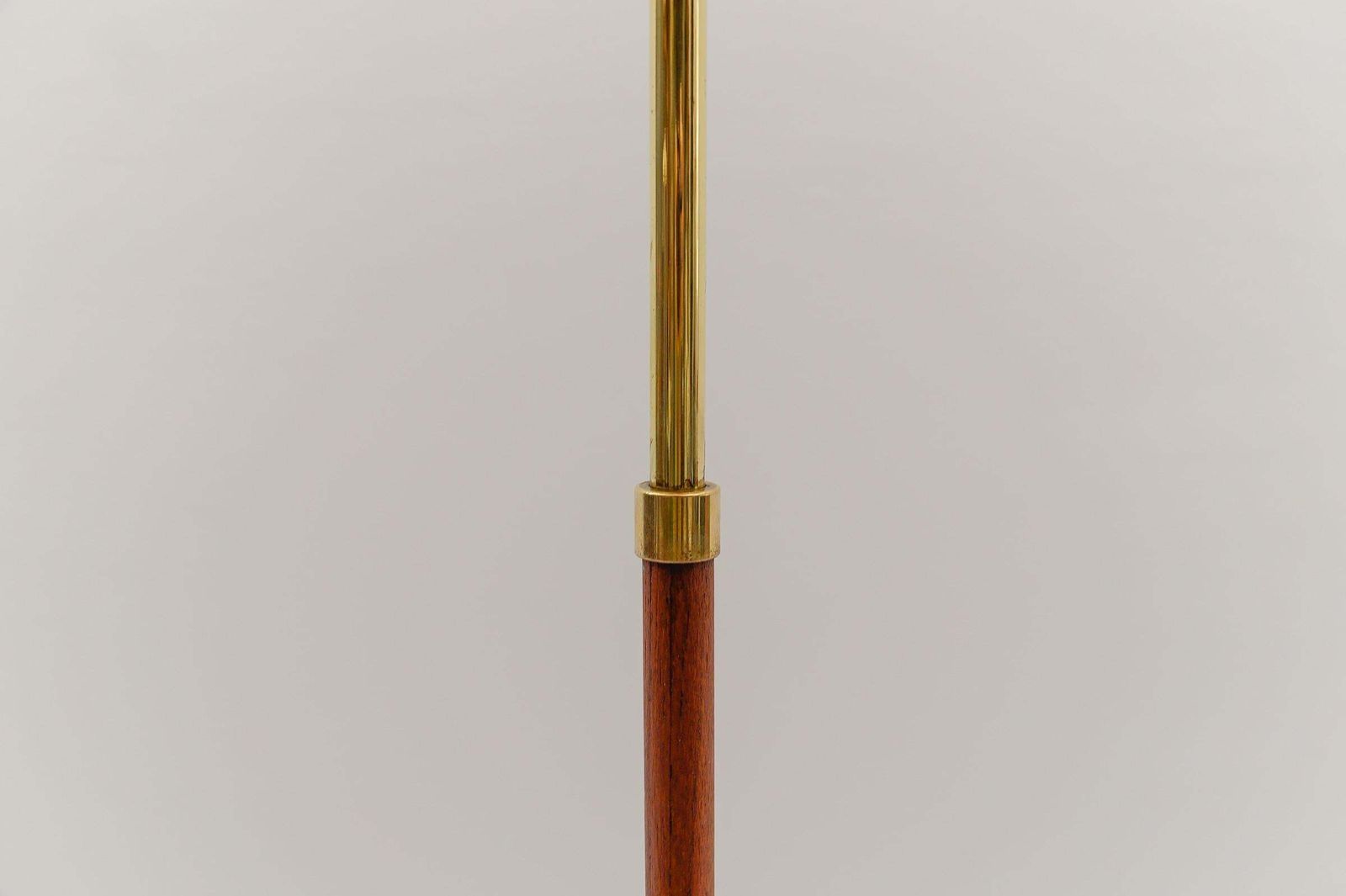 photo vinterior Mid Century Modern Floor Lamp In Brass And Teak From Temde, 1960s Switzerland