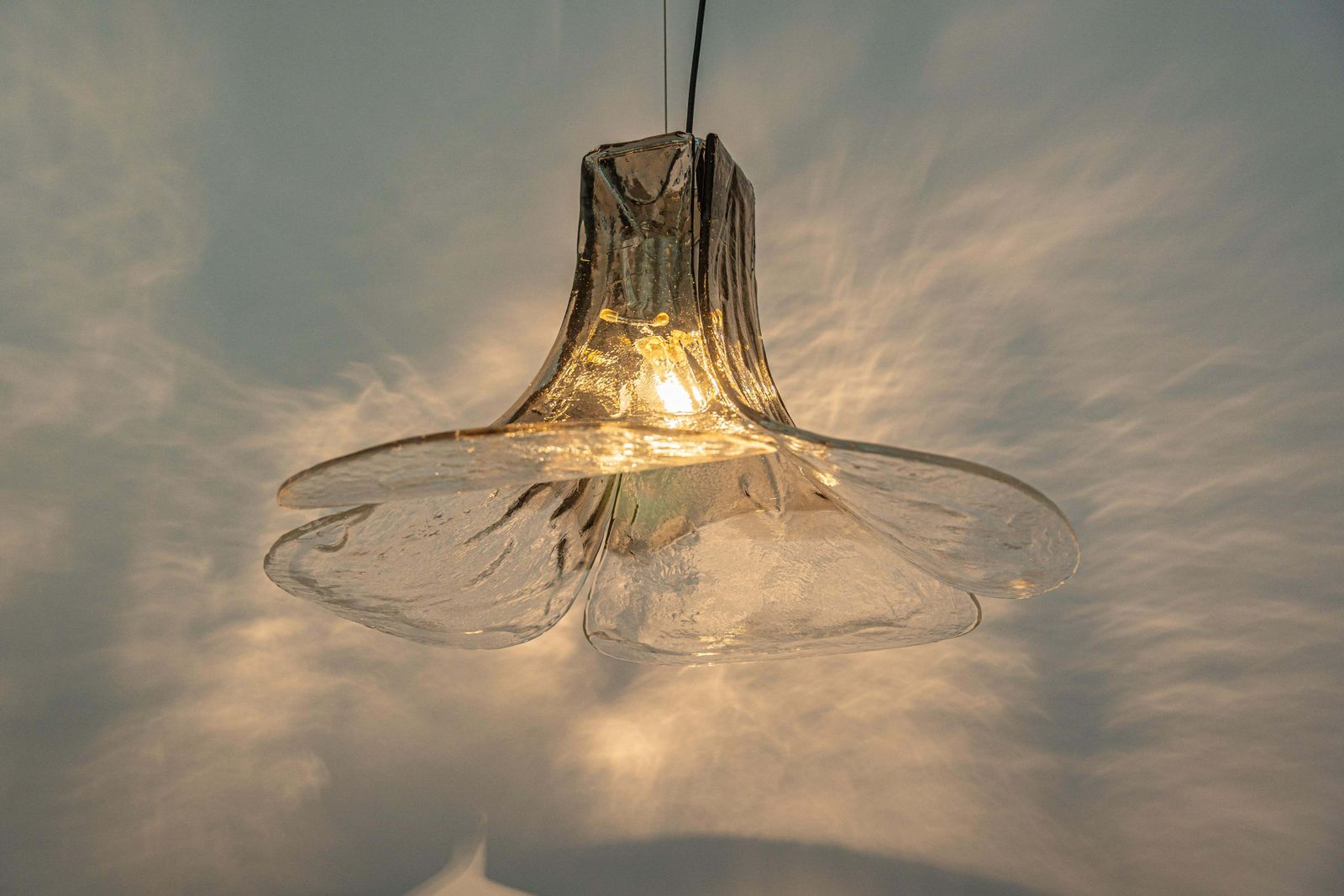 1 Of 2 Stunning Murano Pendant Light Designed By Carlo Nason For Kalmar, 1970s photo vinterior