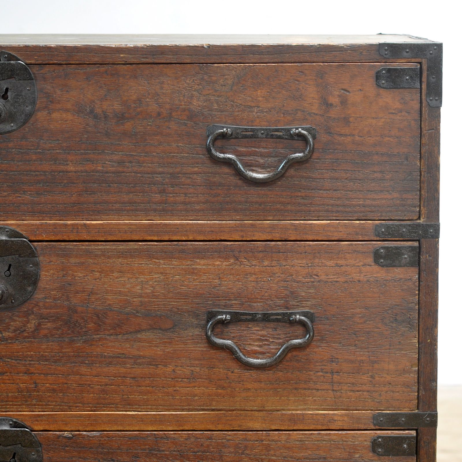 Japanese Tansu Chest Of Drawers, Circa 1870 photo vinterior