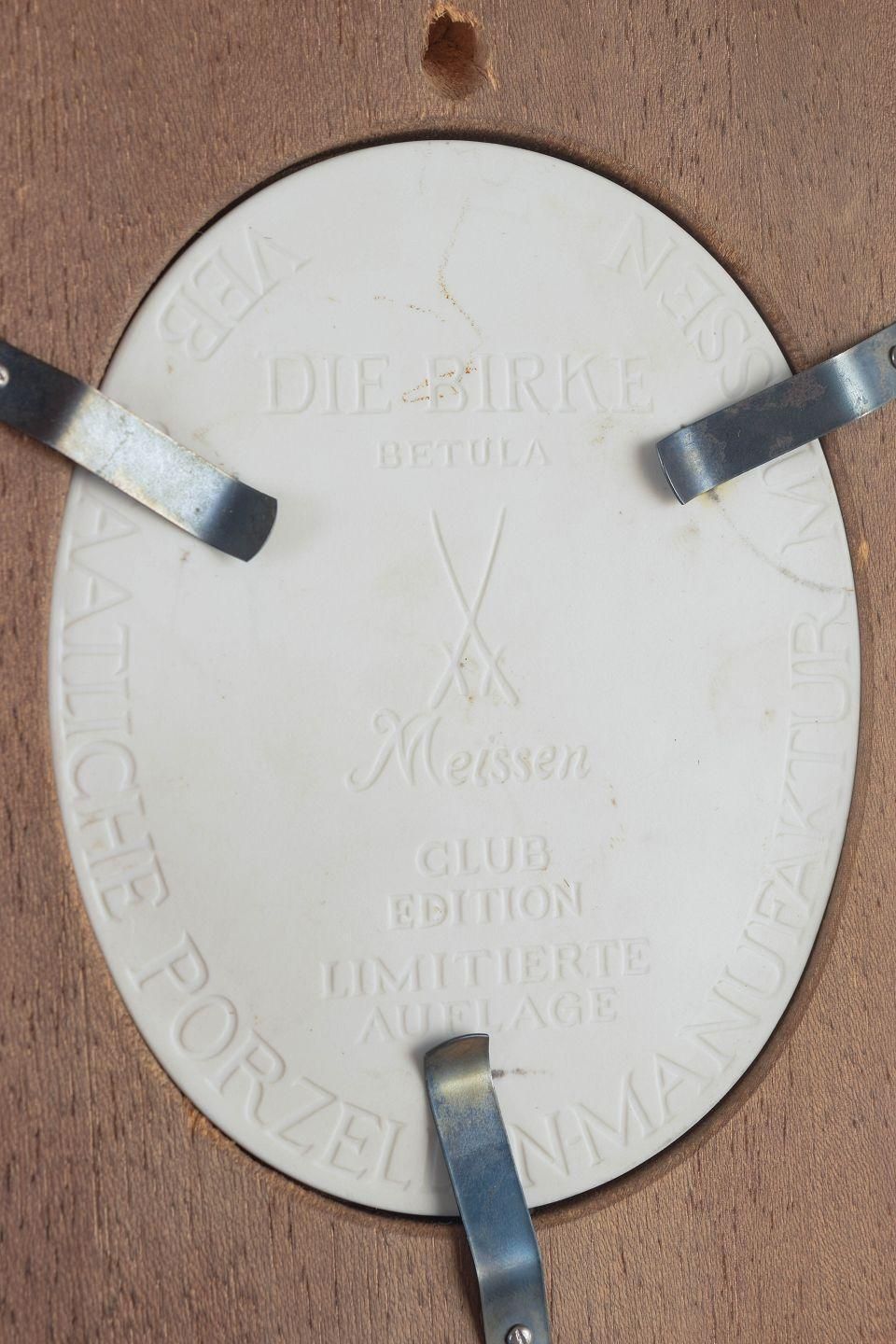 Meissen. Reliëfplaquette in wit biscuitporselein met een boomornament. Ca. jaren 1970 photo Kunst