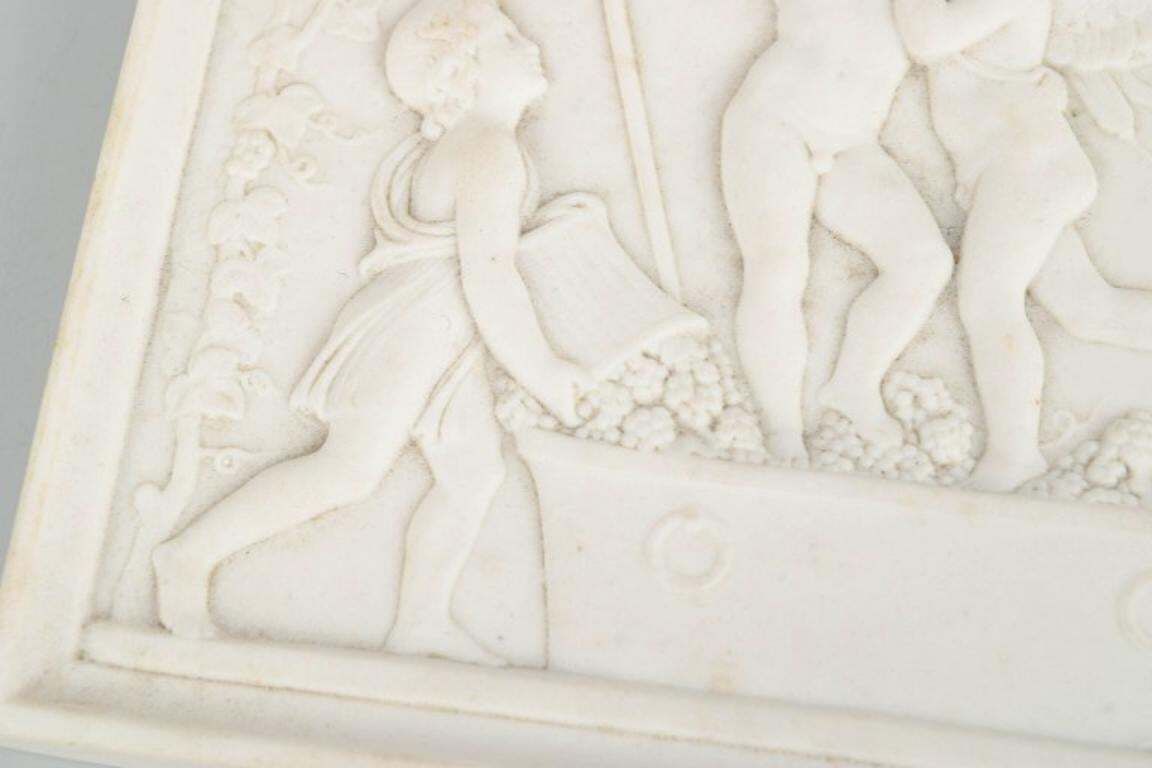 Bing & Grøndahl, Danemark. Relief mural en biscuit d'après B. Thorvaldsen, années 1870. photo for sale