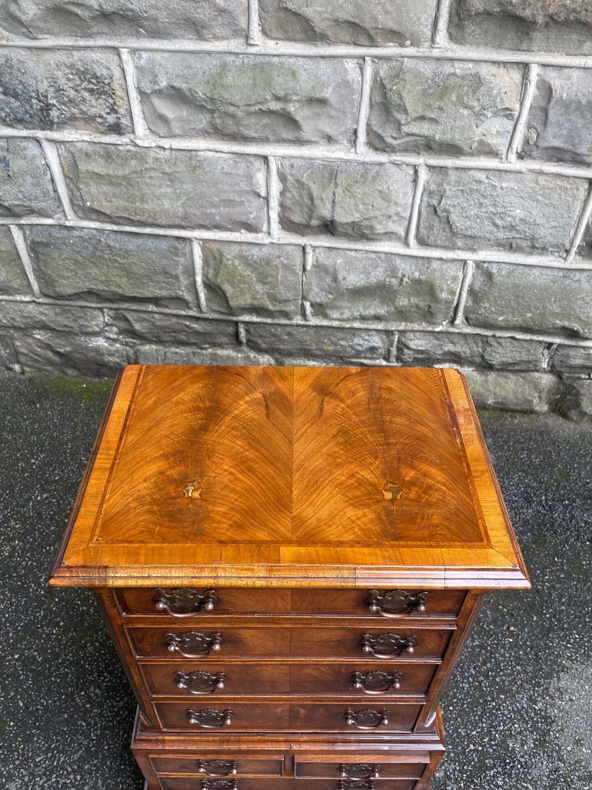 photo furniture Antique Figured Walnut Small Chest Of Drawers
