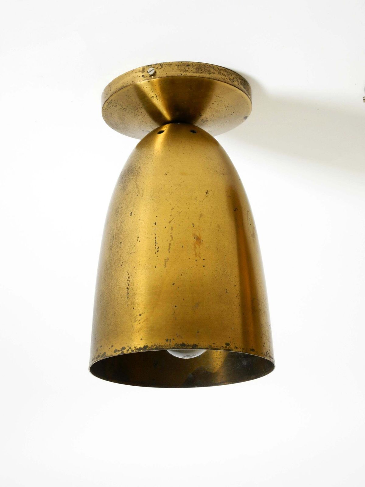 Een paar grote Mid-Century Modern messing plafondlampen photo buy