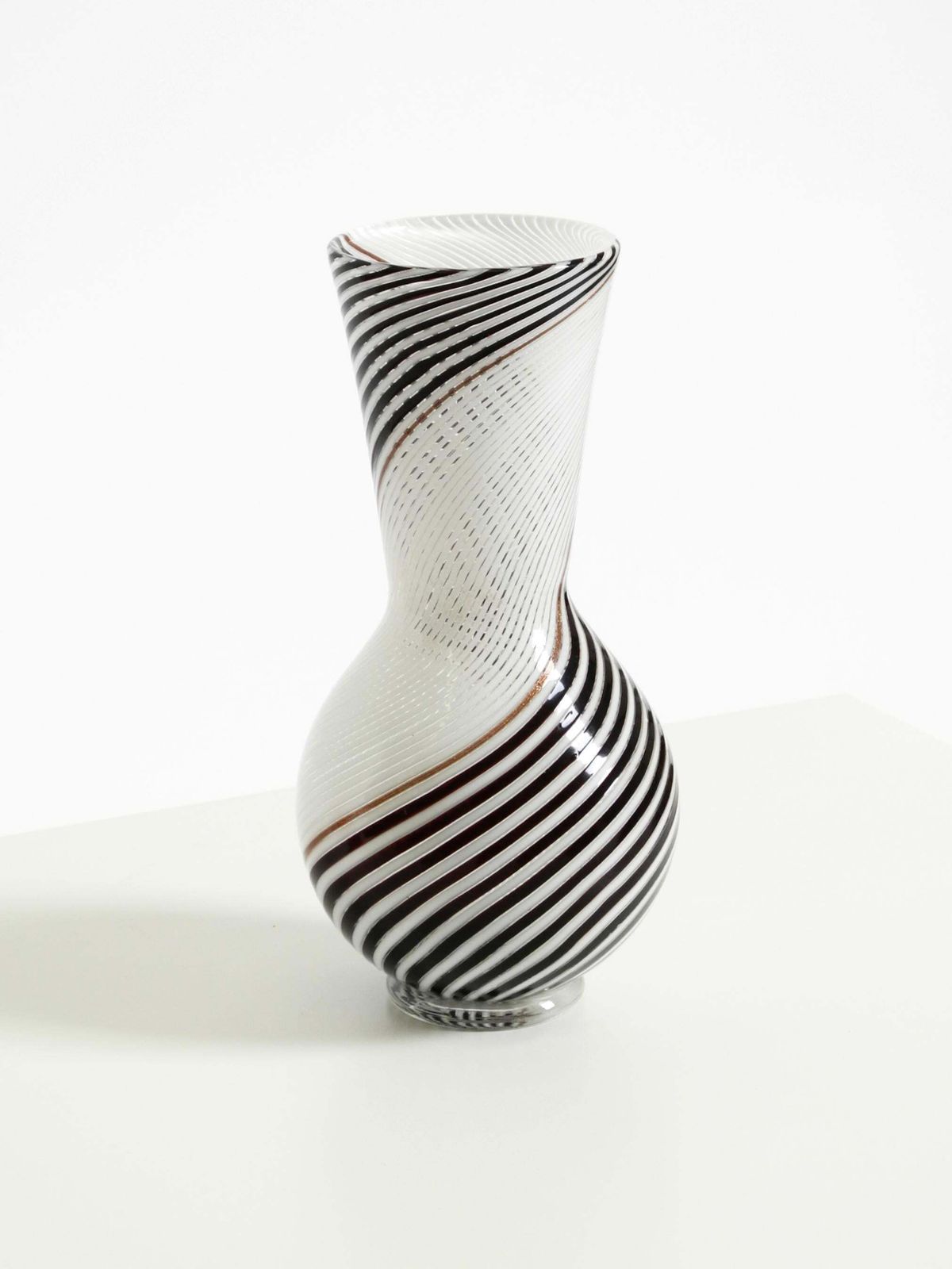 Italiaanse mid-century Murano glazen vaas van Dino Martens voor Aureliano Toso photo Woonaccessoires
