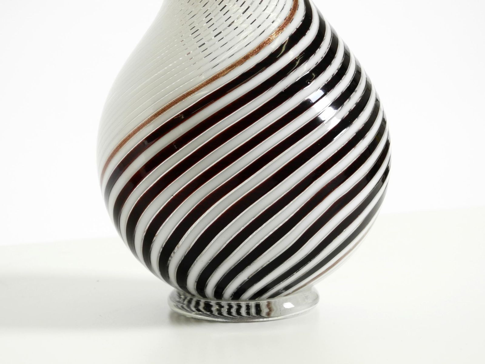 Woonaccessoires Italiaanse mid-century Murano glazen vaas van Dino Martens voor Aureliano Toso photo