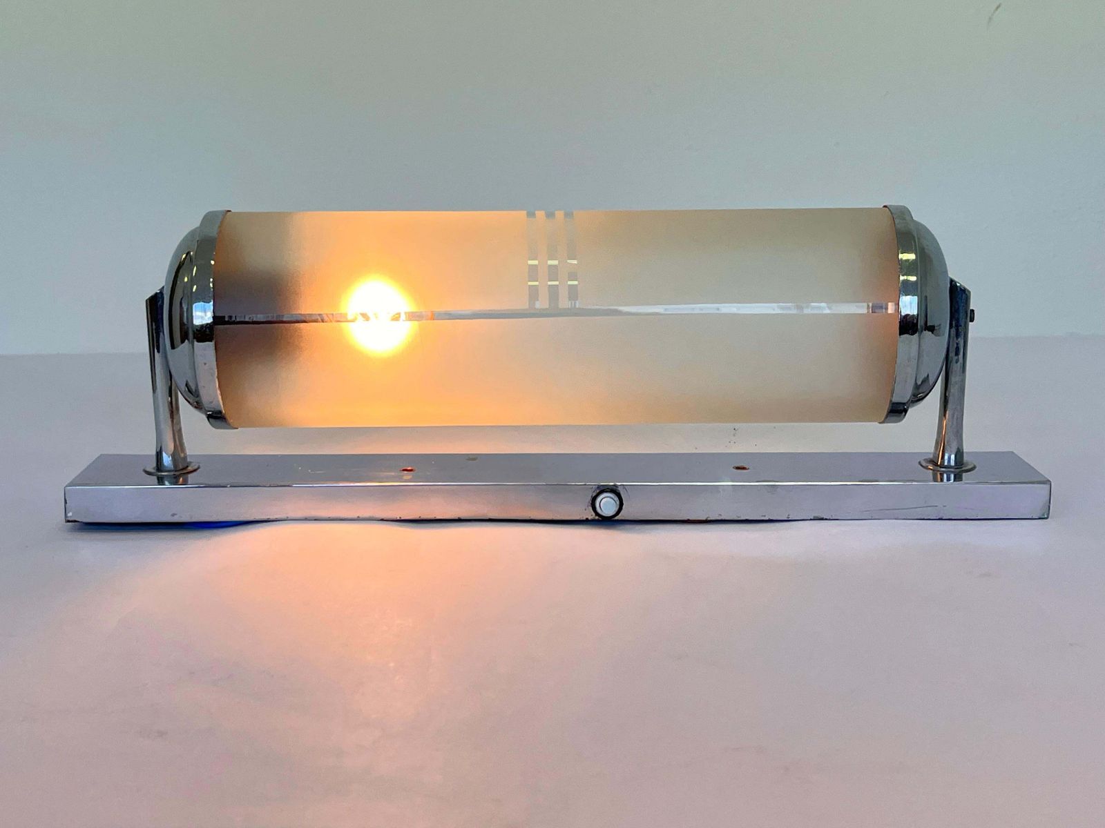 Chromen Bauhaus plafonnière of wandlamp, jaren 1940 – Tsjecho-Slowakije photo furniture
