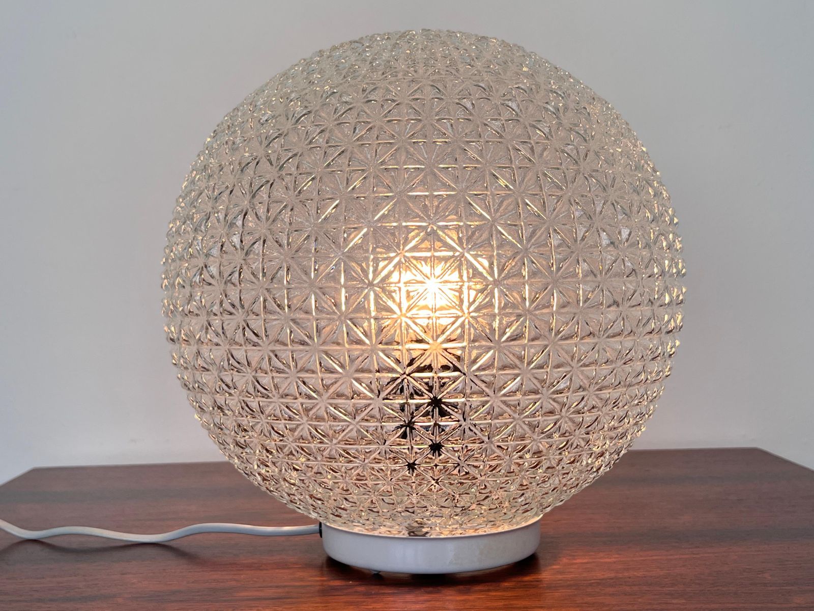 Big Design Mid Century glazen tafellamp, jaren 1980 — Tsjecho-Slowakije photo vinterior