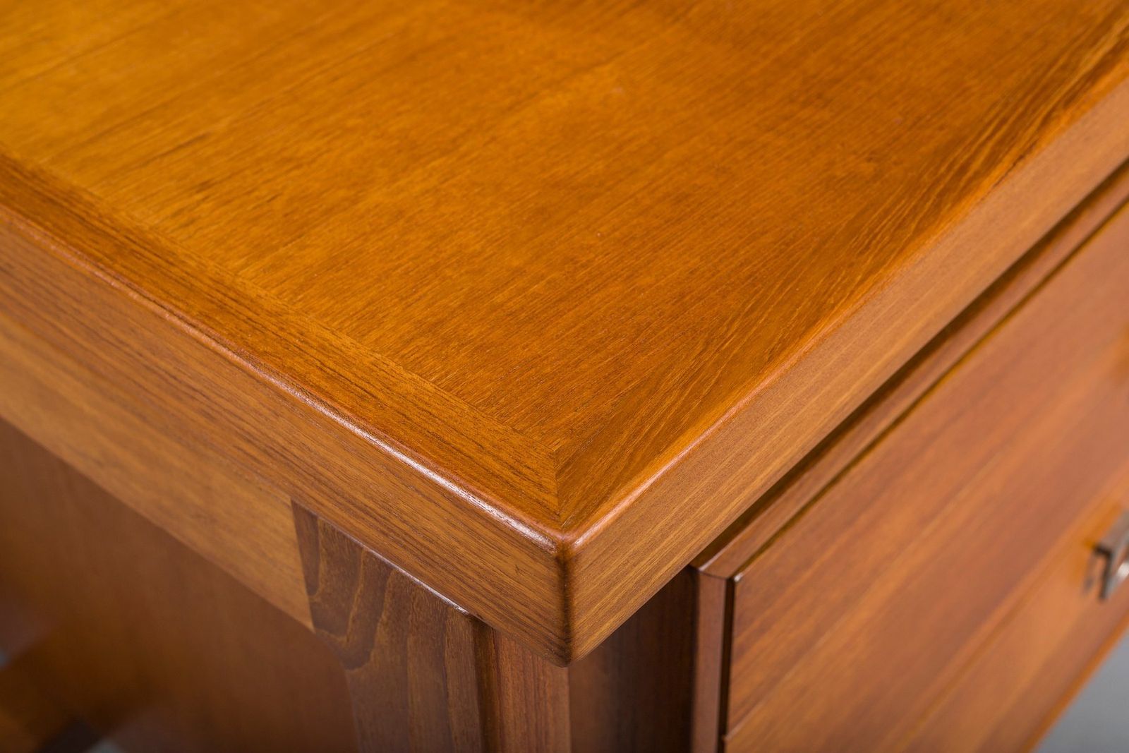 photo vintage Danish Modern Executive Teak Desk By Arne Vodder For H.P. Hansen, 1960s