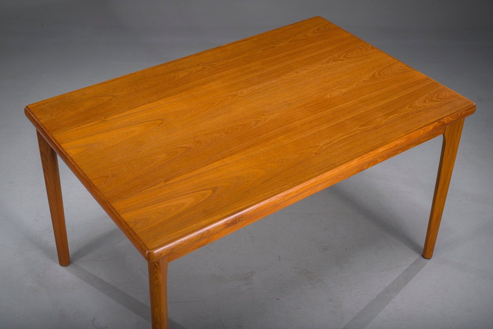 photo vinterior Danish Extendable Dining Table In Teak By Henning Kjærnulf For Vejle Møbelfabrik, 1960s