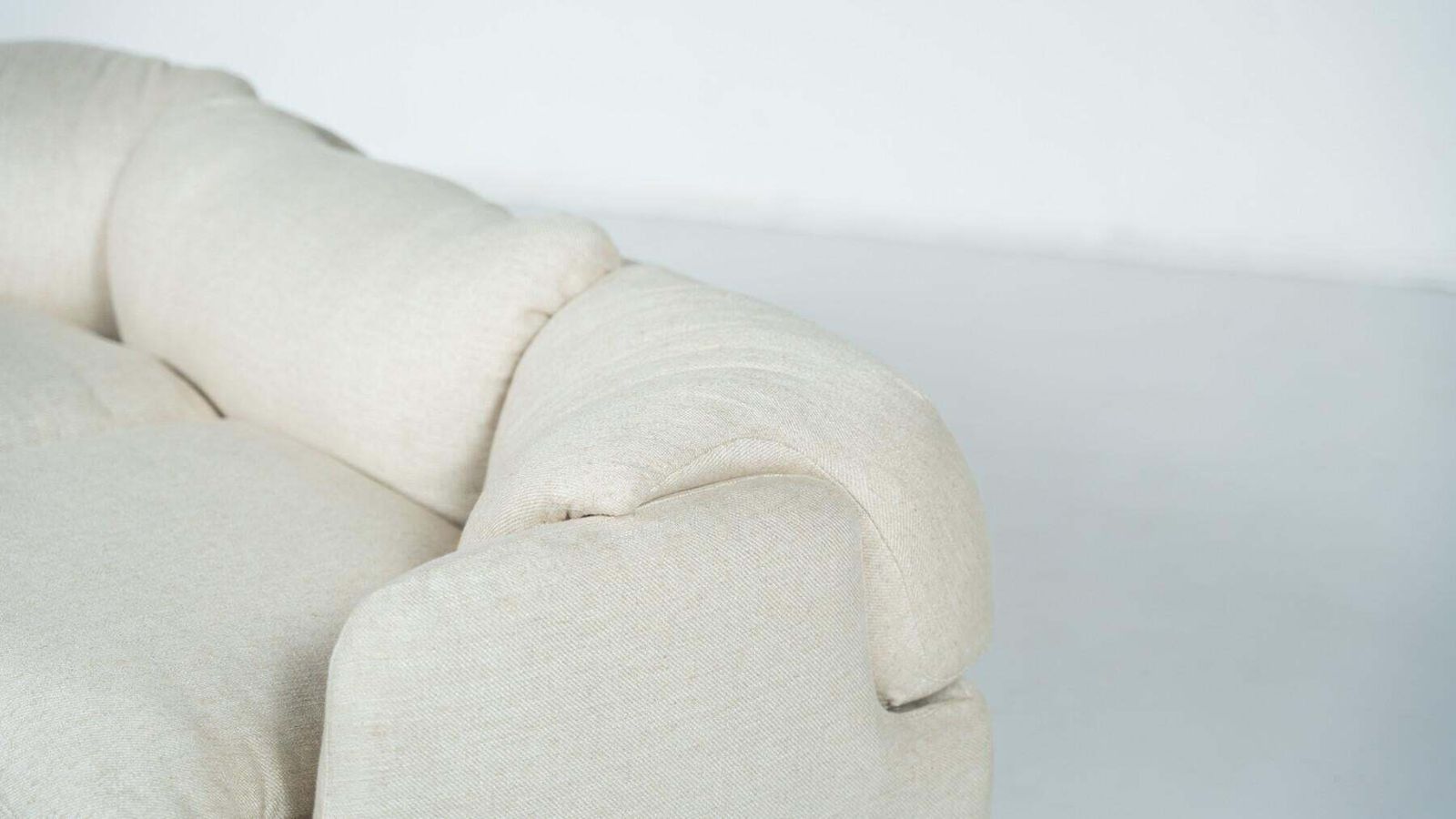 Confidential Sofa By Alberto Rosselli For Saporiti, Italy, 1970s photo vintage