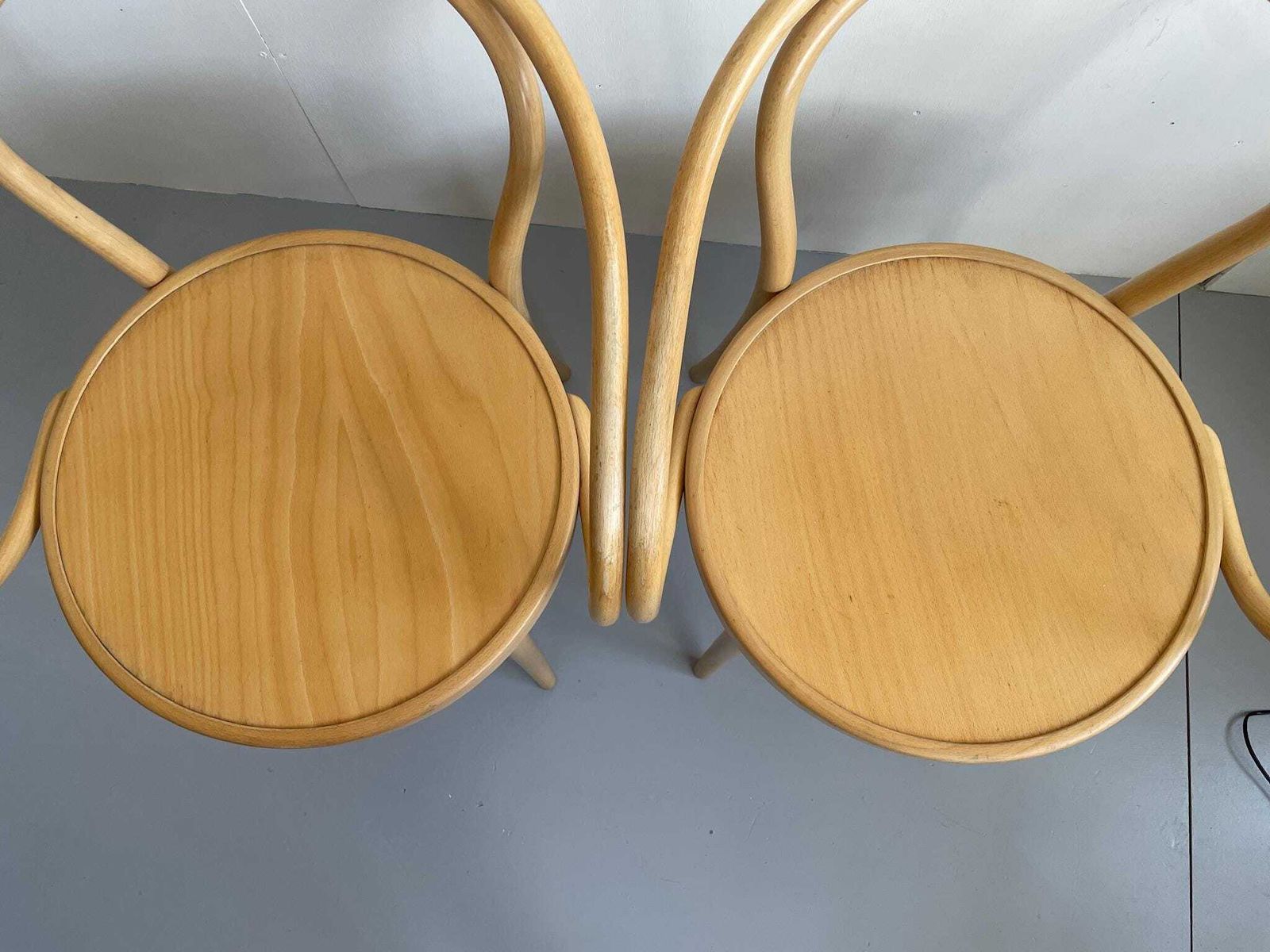Set Of 4 Thonet No. 30 Bentwood Cafe Bistro Dining Chairs Beech Wood photo vintage