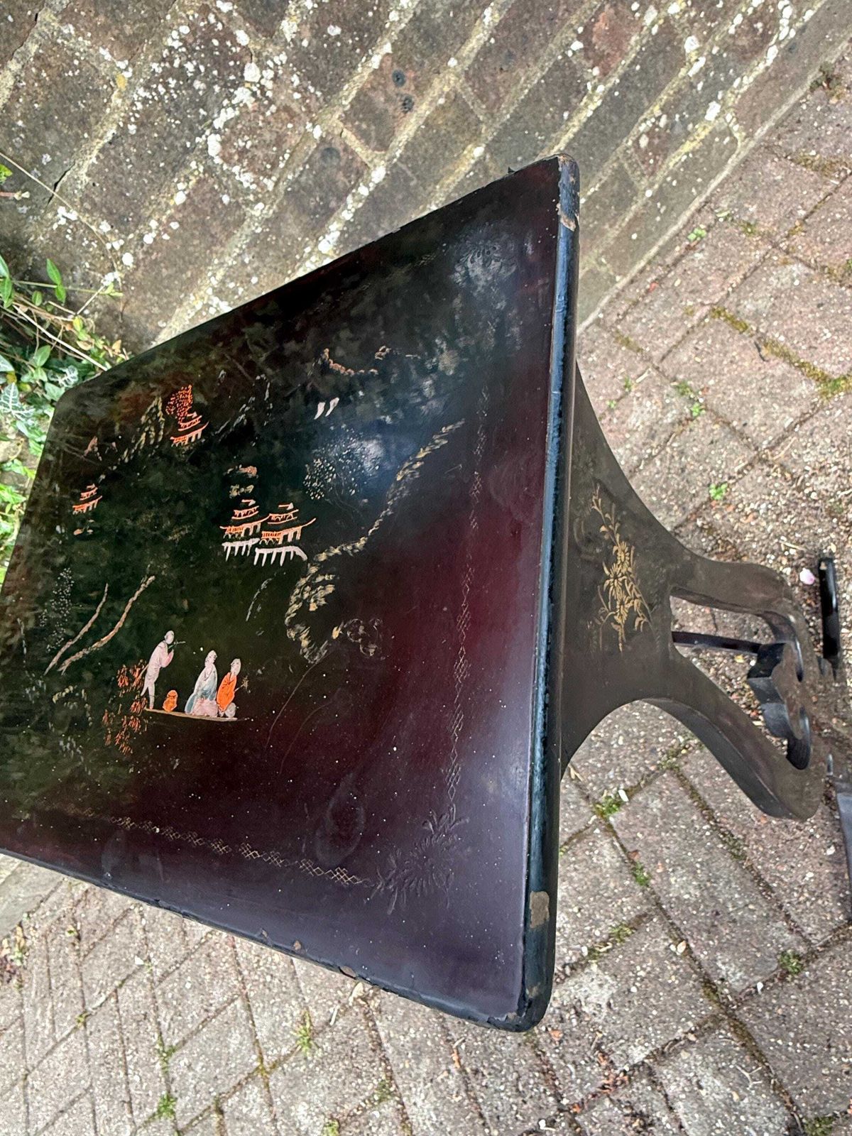 photo furniture Antique Chinoiserie Lacquer Side Table Hand Painted Oriental Occasional Table S