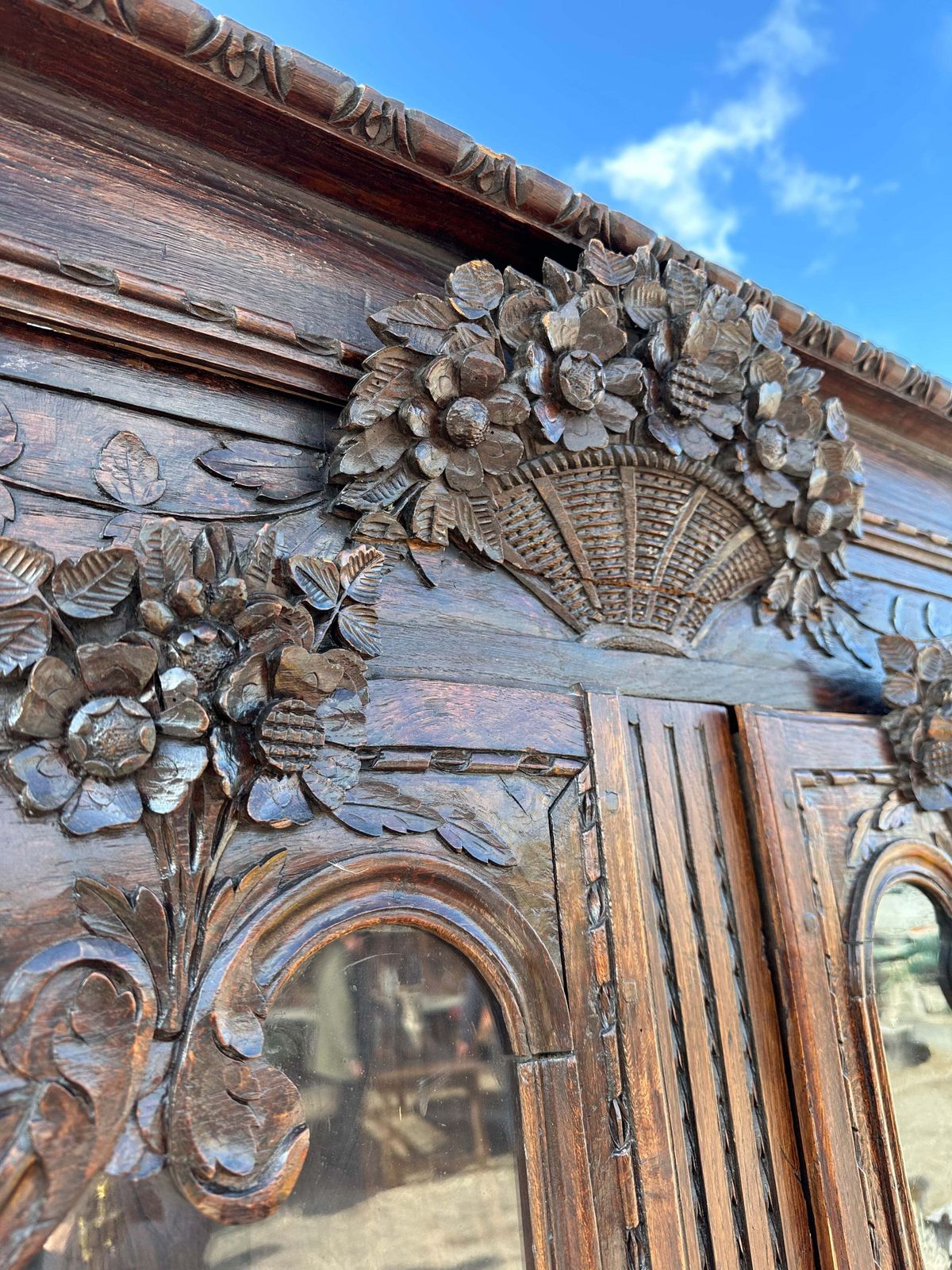 Superb Antique French Oak Buffet Deux Corps C.1800 — Louis XV Style | Museum Quality photo furniture
