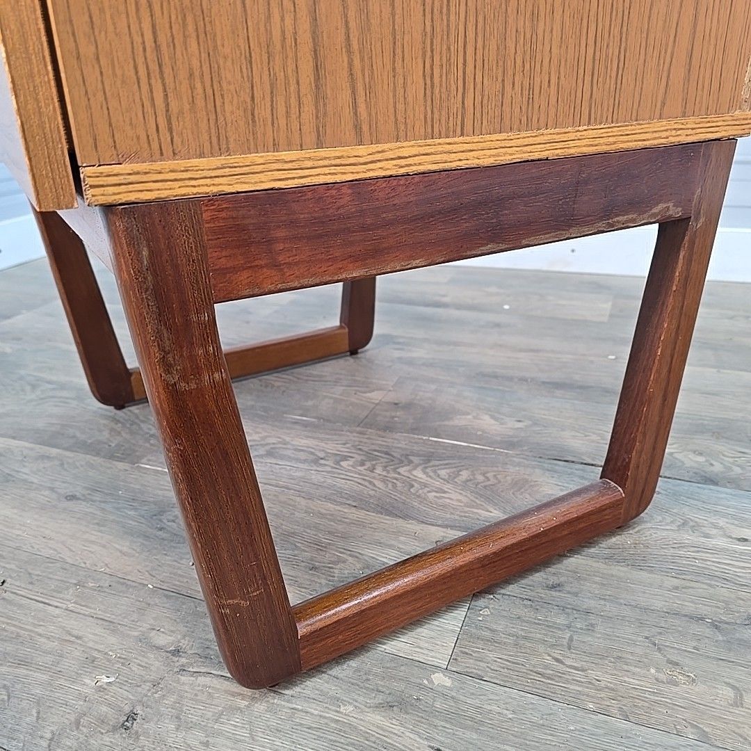 photo buy Vintage Chest Of Drawers Bedside Sleigh Frame Retro Mid Century Europa Furniture