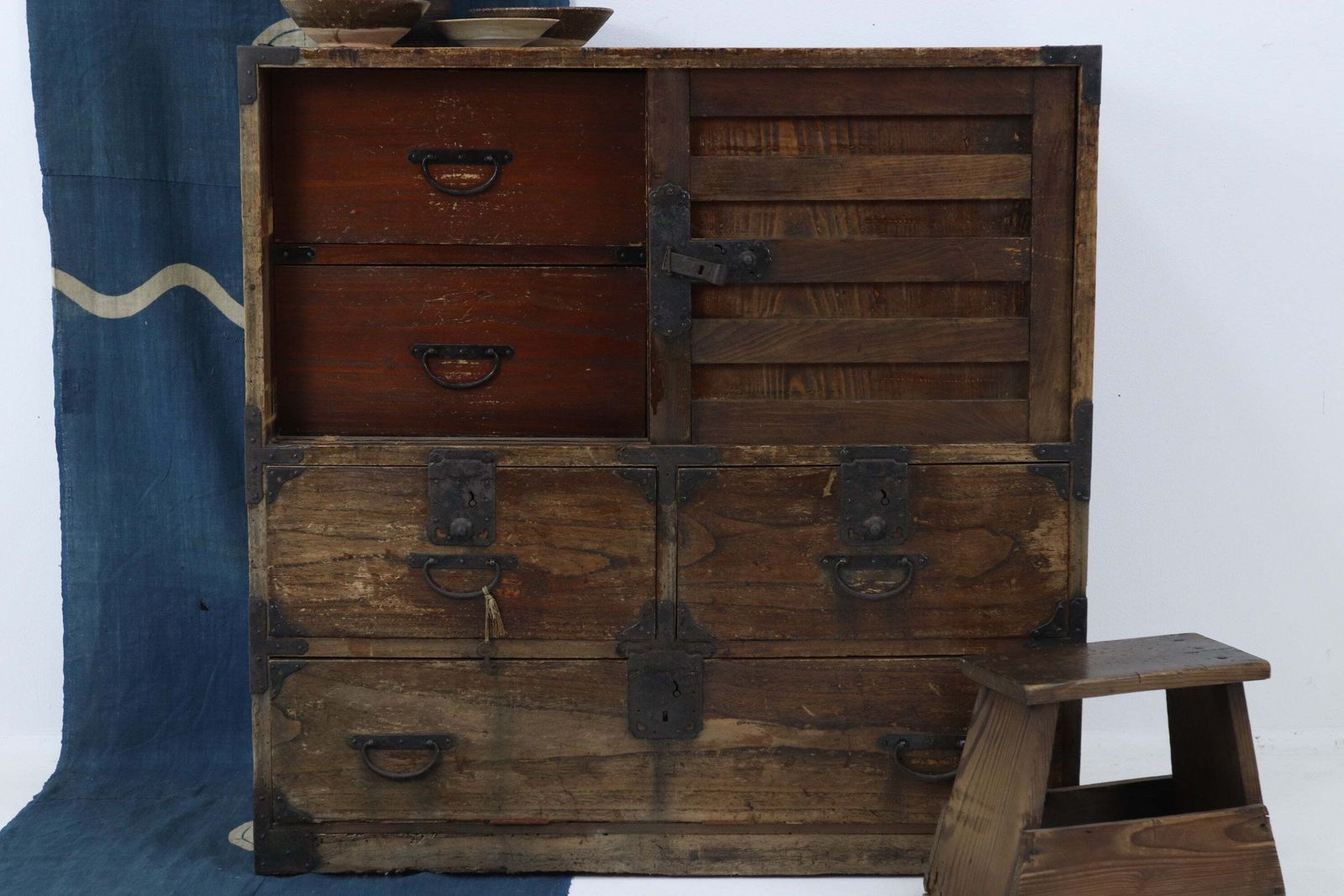 Antique Japanese Keyaki Choba Dansu Merchant's Chest From Yonezawa photo 943.0
