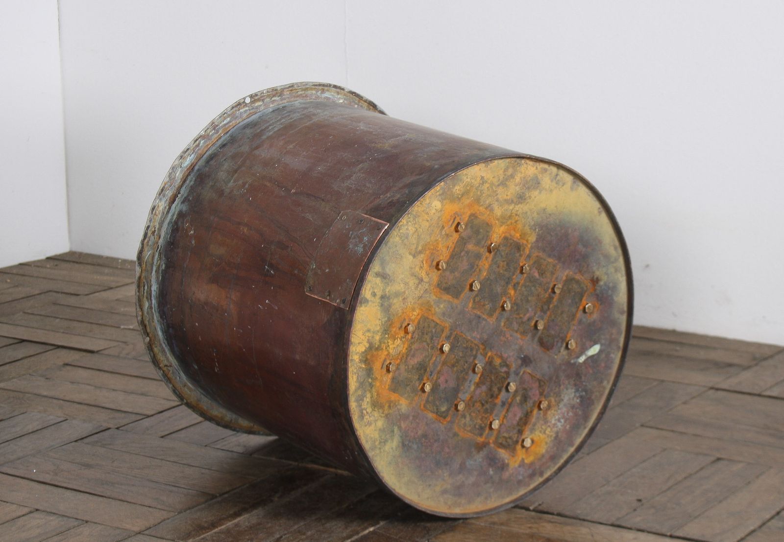photo buy Large Reclaimed Antique Copper Planter With Natural Patina