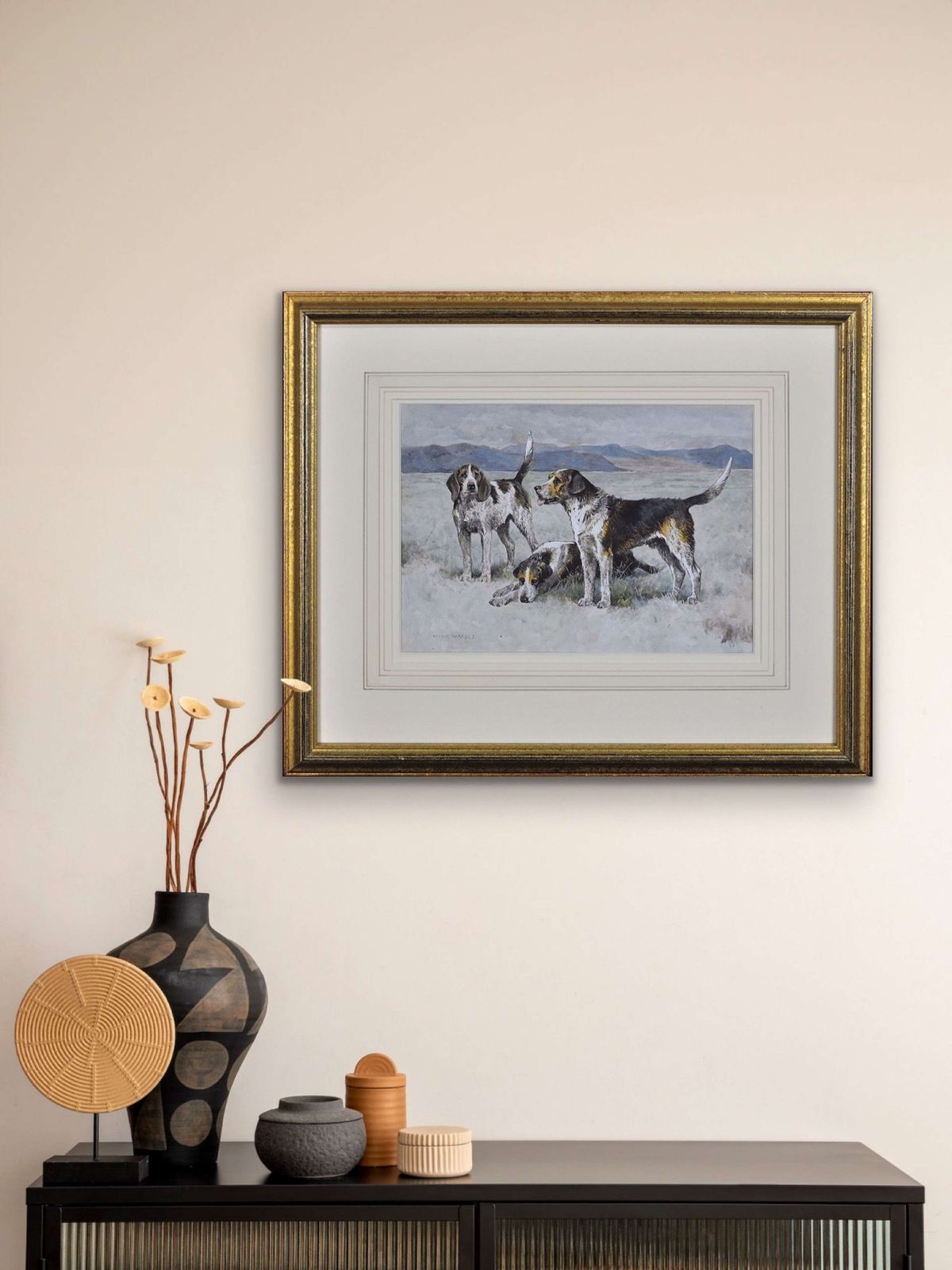 photo buy Arthur Wardle 1864 tot 1949. Engels. Een roedel Welsh Hounds in Wales. Ingelijst Victoriaans aquarel schilderij van honden uit 1900.