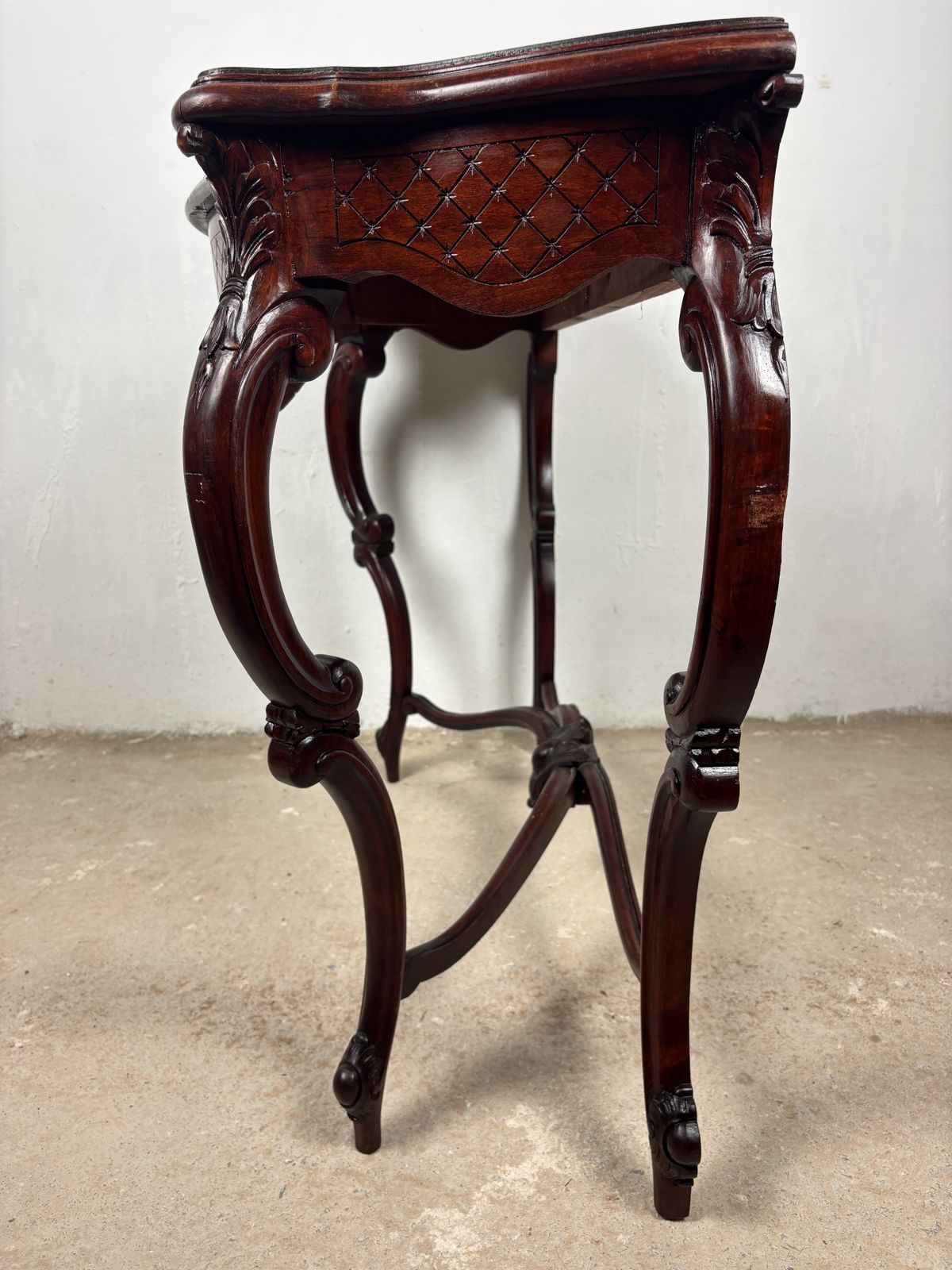 photo buy Italiaanse Rococo-stijl Gesneden Consoletafel, Begin 20e Eeuw