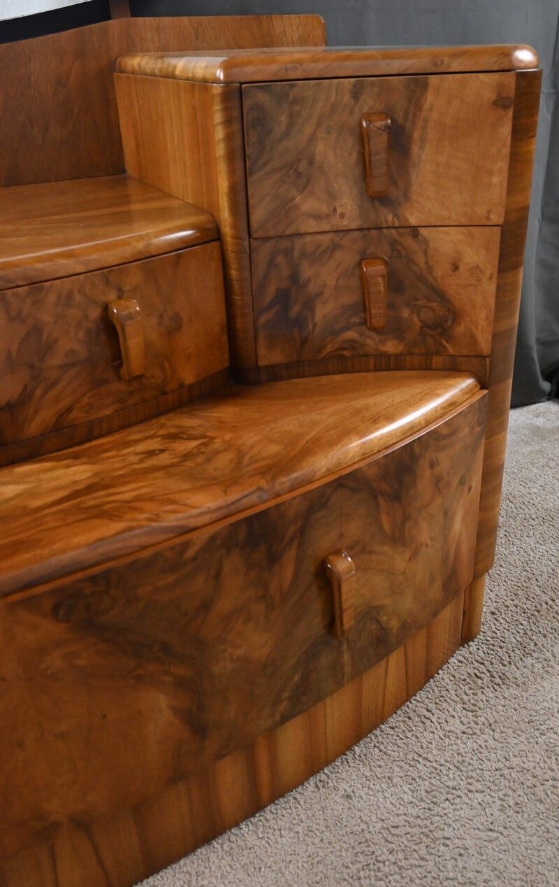 Dressing Table In Burr Walnut, England – 1920 photo vintage