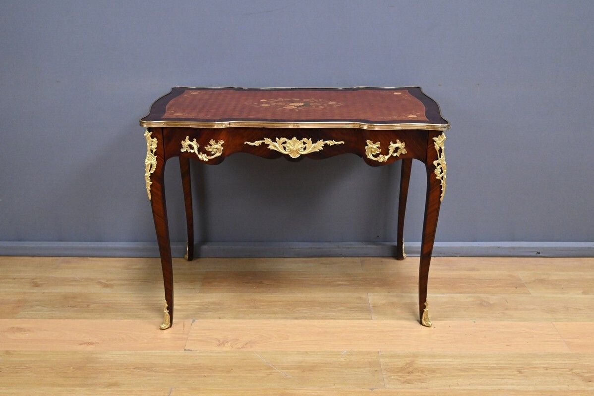 Louis XV Style Mahogany Writing Desk – Early 20th Century photo for sale