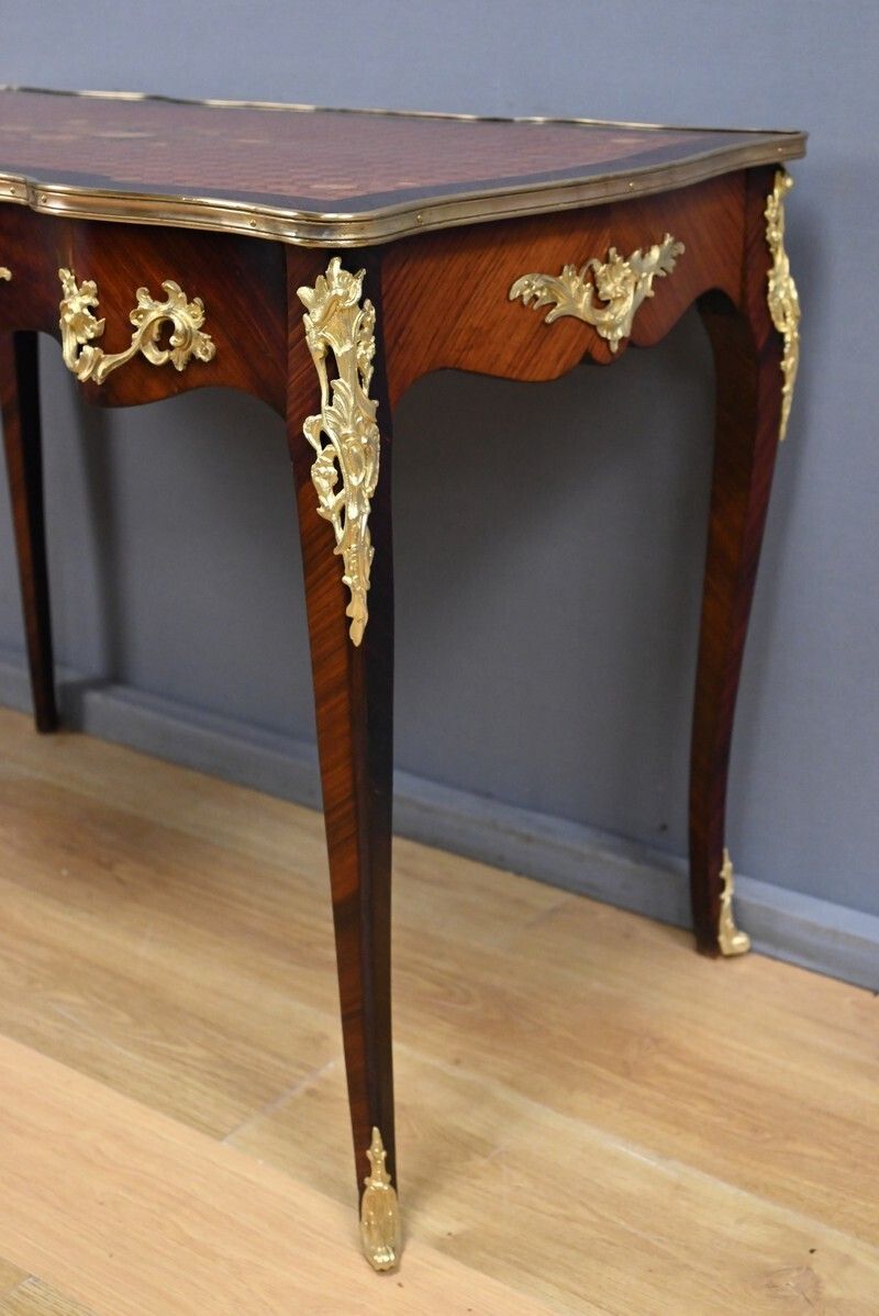 photo buy Louis XV Style Mahogany Writing Desk – Early 20th Century