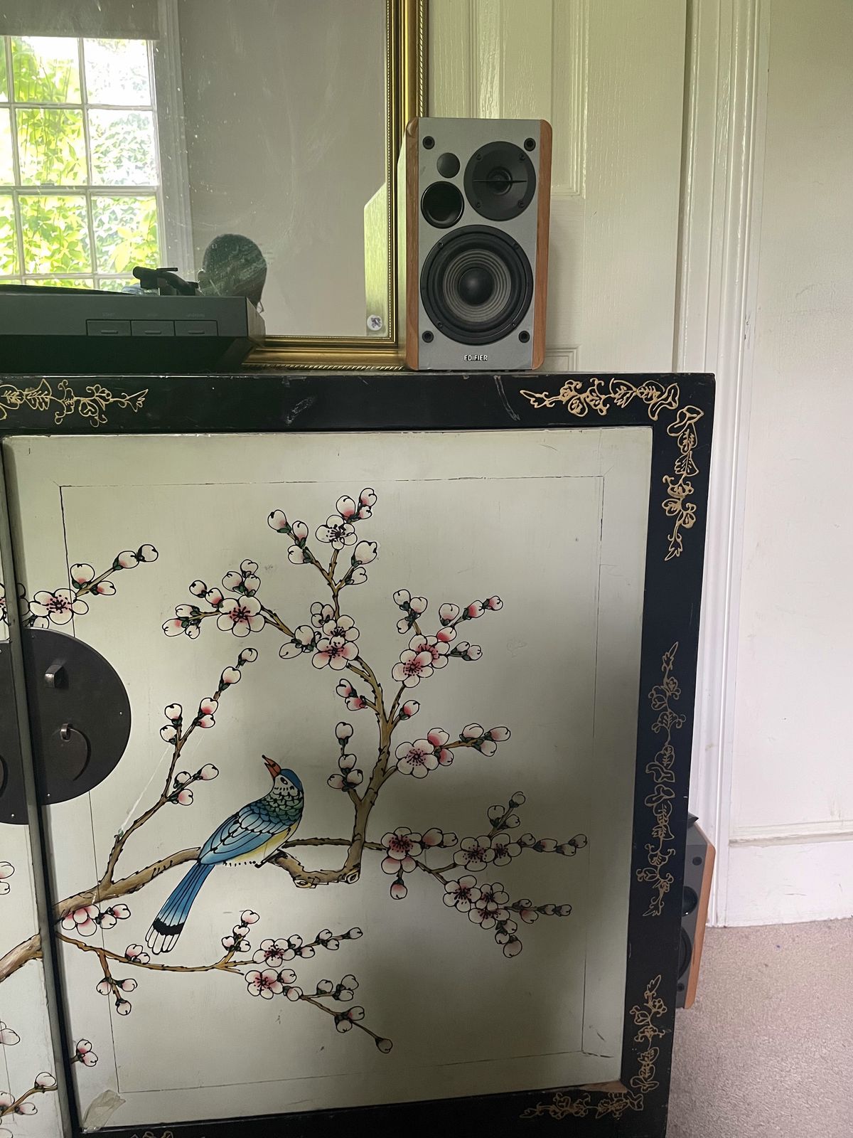 photo vinterior Hand Painted Oriental Black Butterfly Cupboard With Lovely Detailing