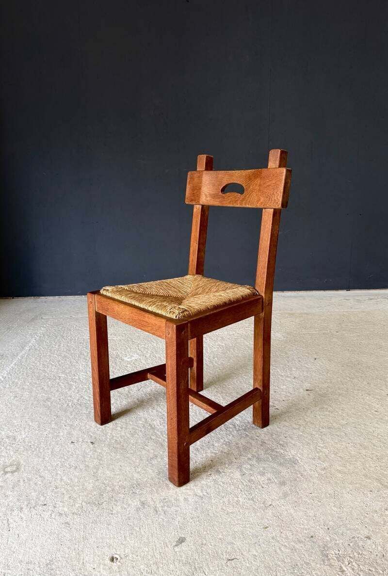 photo for sale Brutalistisch rustiek design – set eiken eetkamerstoelen met rieten zitting, België, ca. jaren 1960