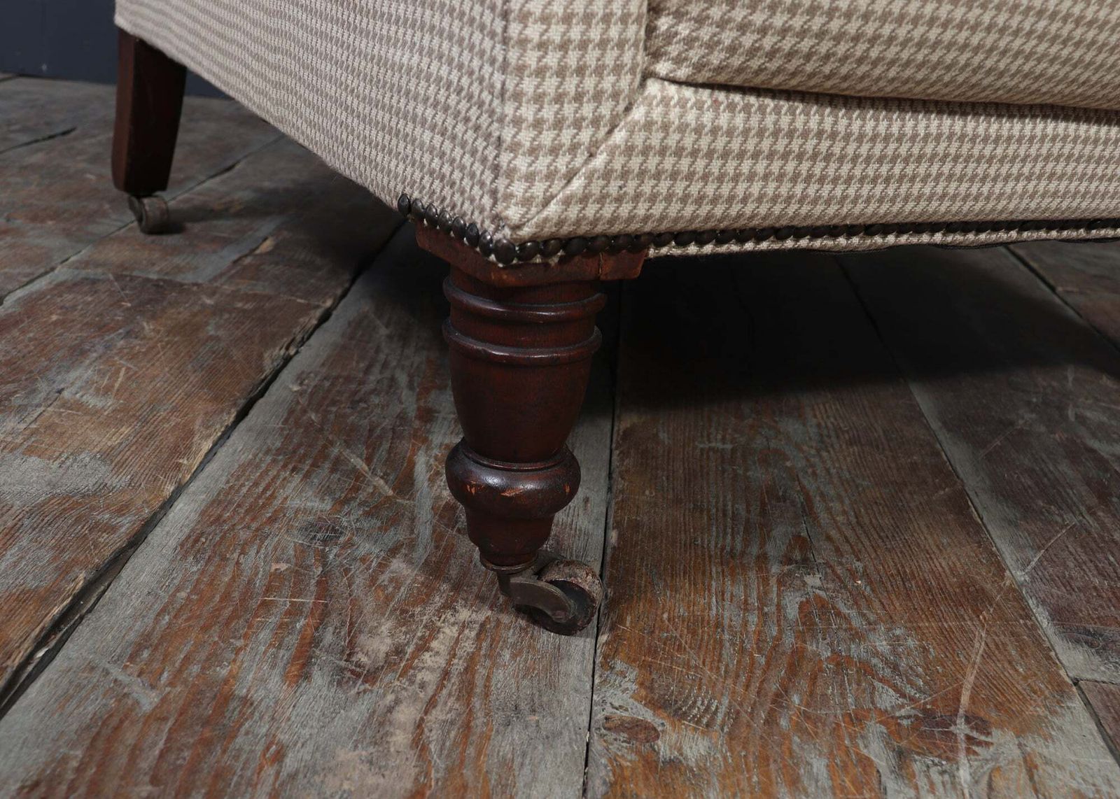 950.0 Late Victorian Button Back Armchair, English, Circa 1890–1900 photo