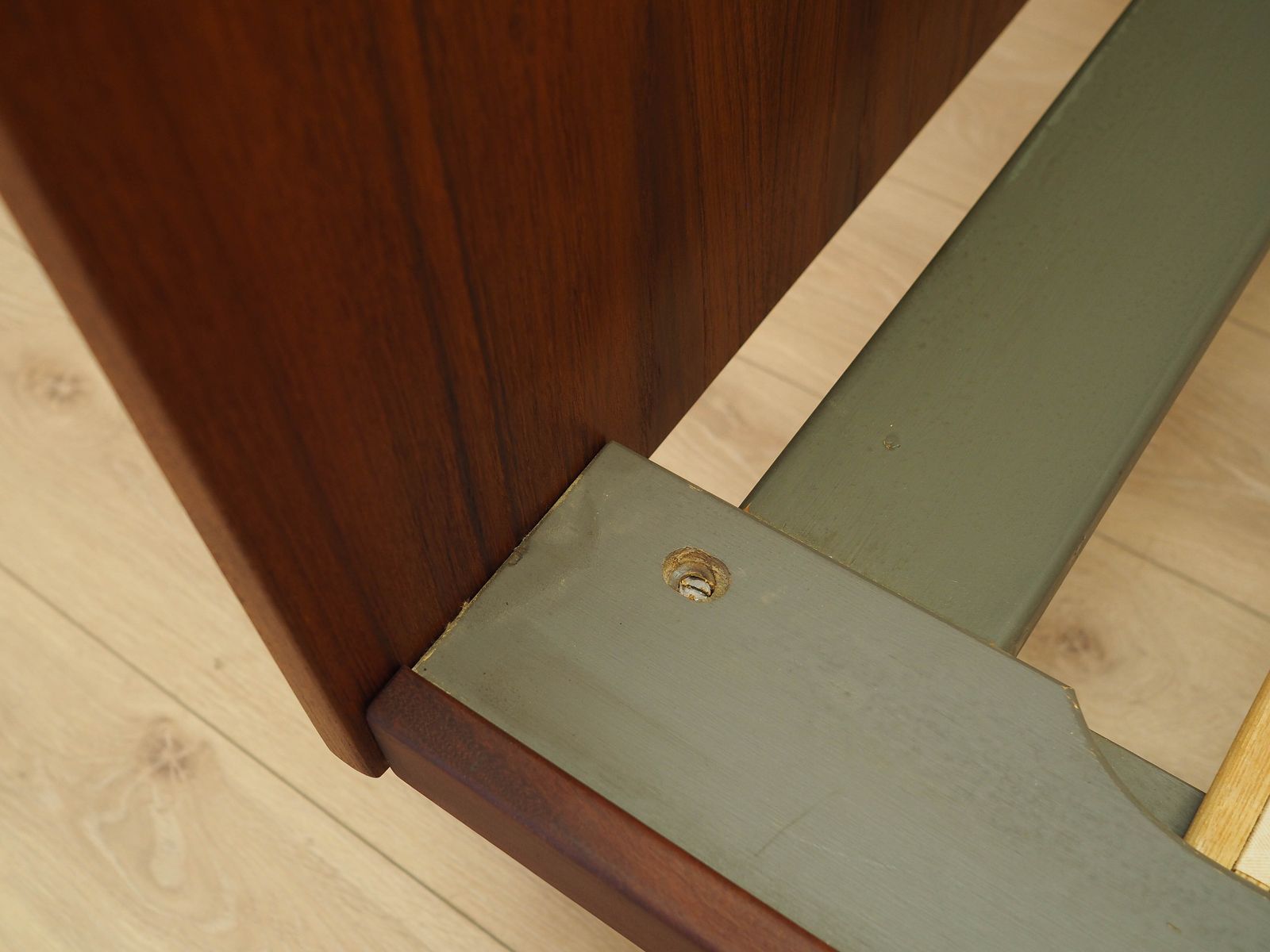 Teakhouten bed, Deens design, ca. jaren 1960 – Ontwerper: Hans J. Wegner, fabrikant: Getama photo vinterior