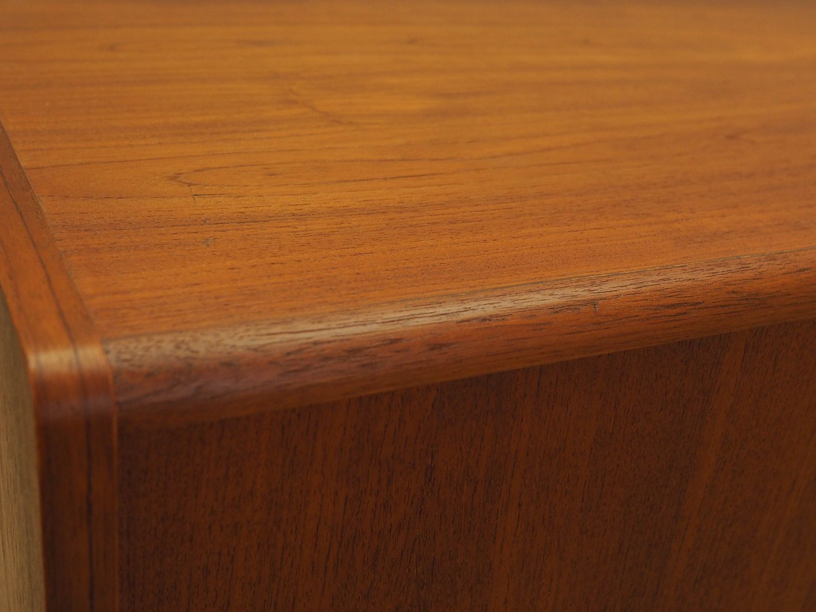 photo vinterior Teakhouten dressoir, Deens design, jaren 1970, gemaakt in Denemarken