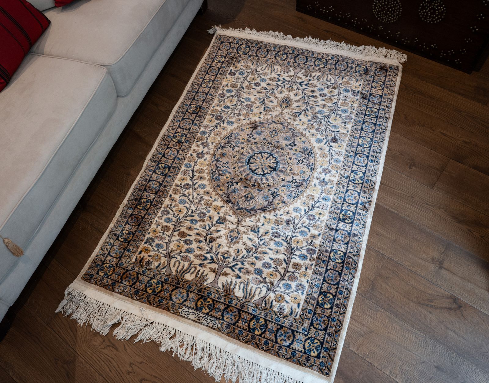 Fine Hand Knotted Full Silk  Beige Oriental Rug photo vintage