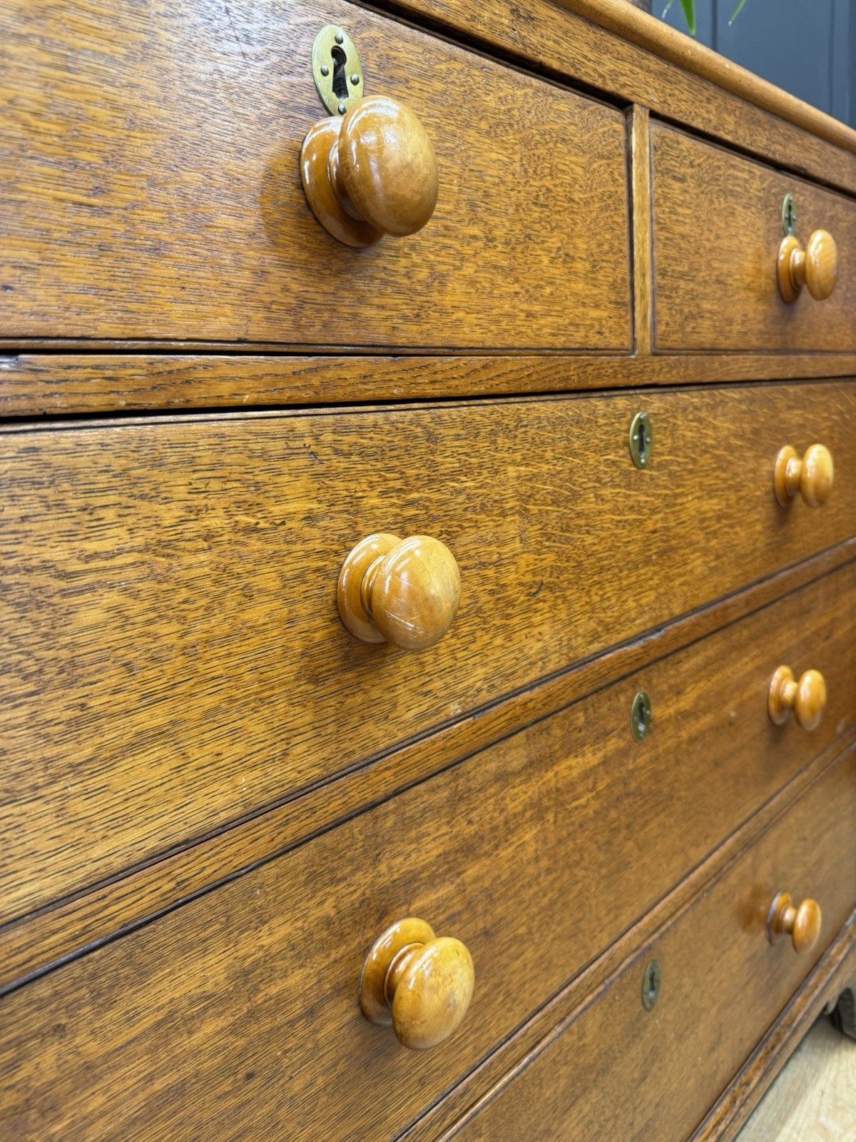 photo furniture Antique Solid Oak Chest Of Drawers Bedroom Storage Furniture Drawers